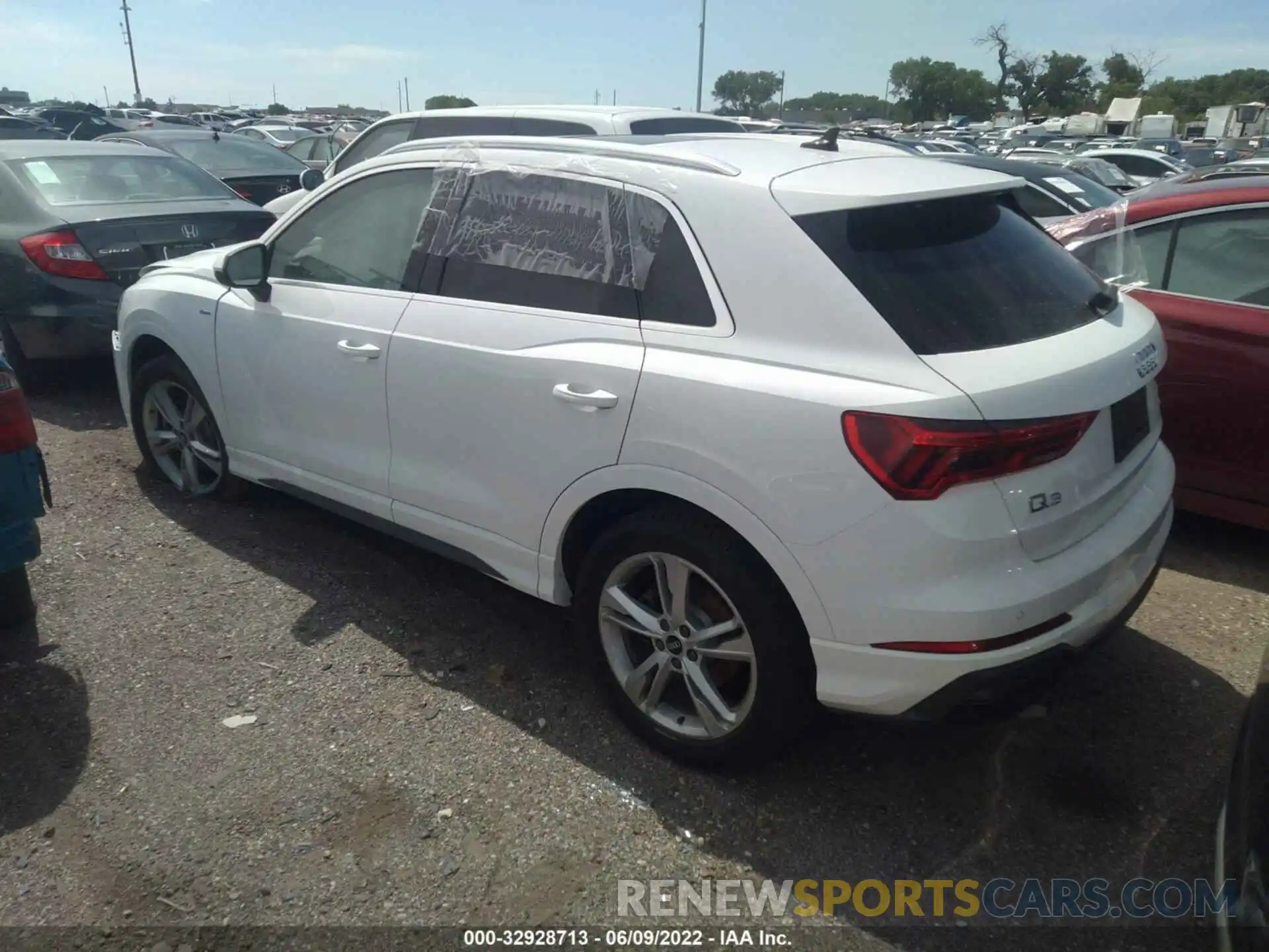 3 Фотография поврежденного автомобиля WA1EECF38N1007980 AUDI Q3 2022