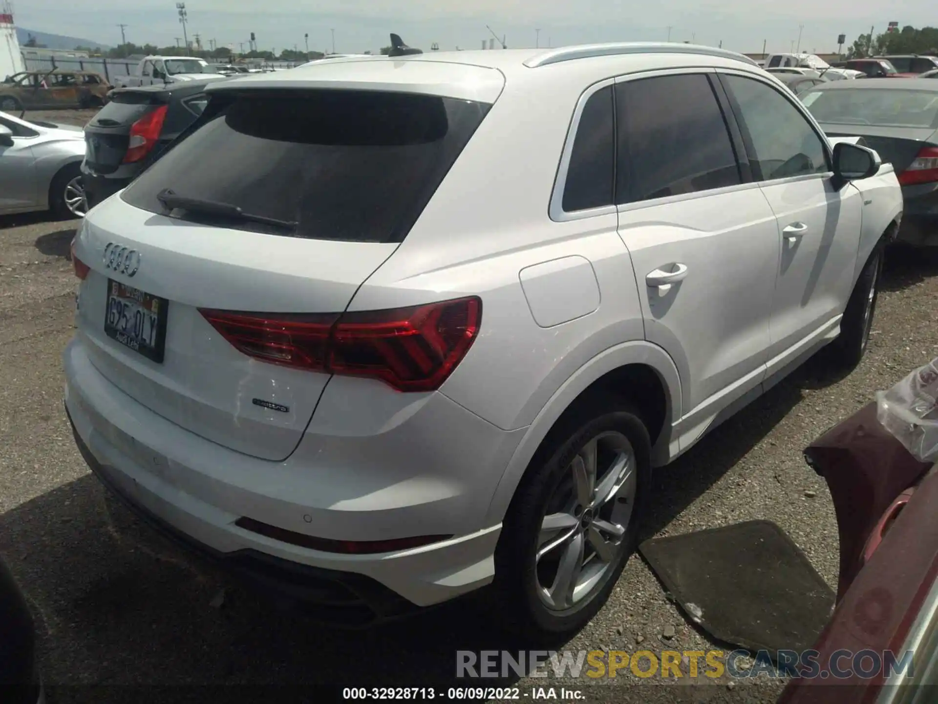 4 Photograph of a damaged car WA1EECF38N1007980 AUDI Q3 2022