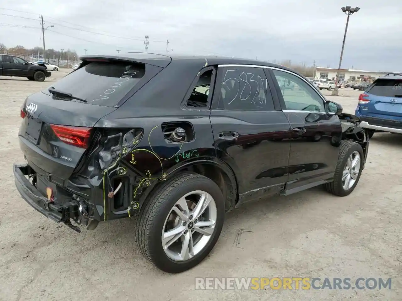 3 Photograph of a damaged car WA1EECF38N1084638 AUDI Q3 2022