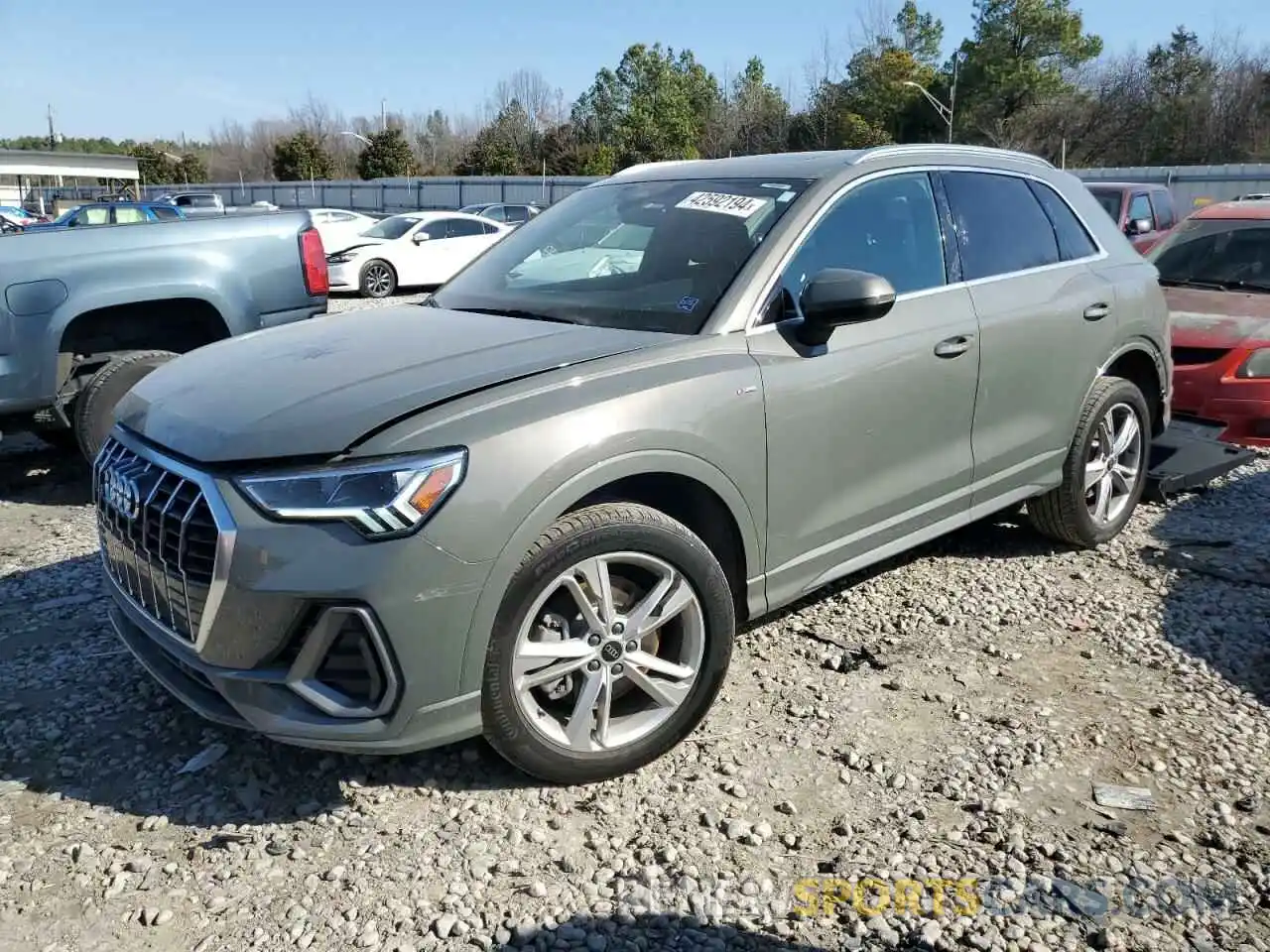 1 Photograph of a damaged car WA1EECF38N1149813 AUDI Q3 2022