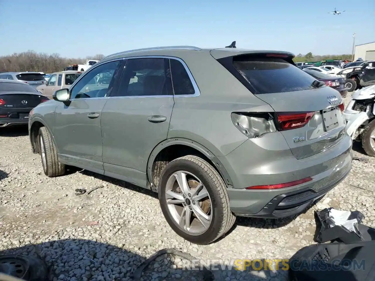 2 Photograph of a damaged car WA1EECF38N1149813 AUDI Q3 2022