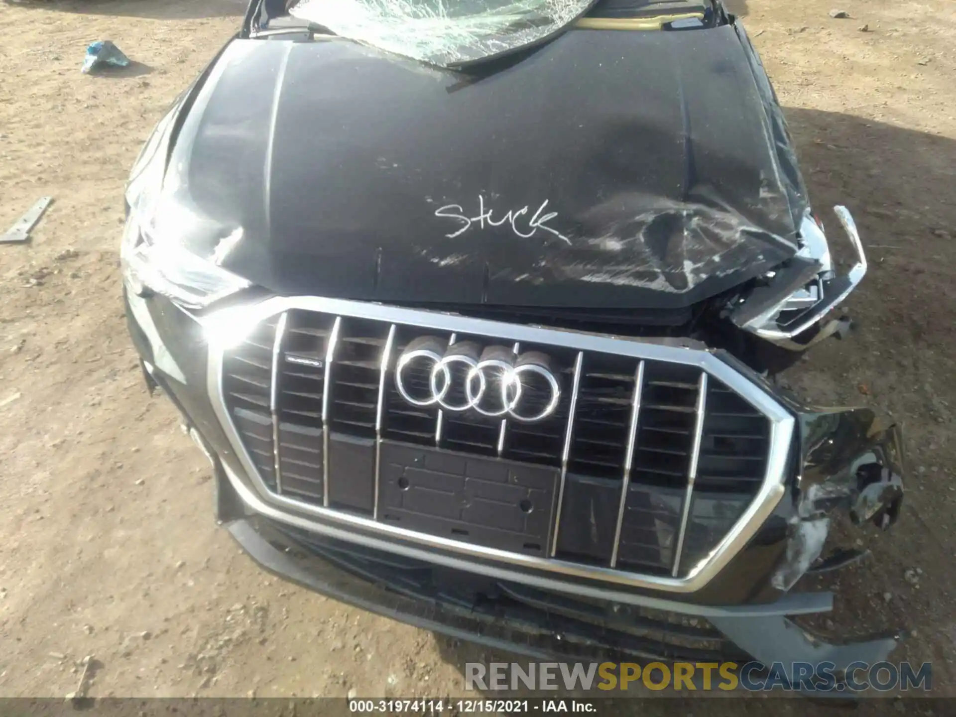 10 Photograph of a damaged car WA1EECF39N1029132 AUDI Q3 2022