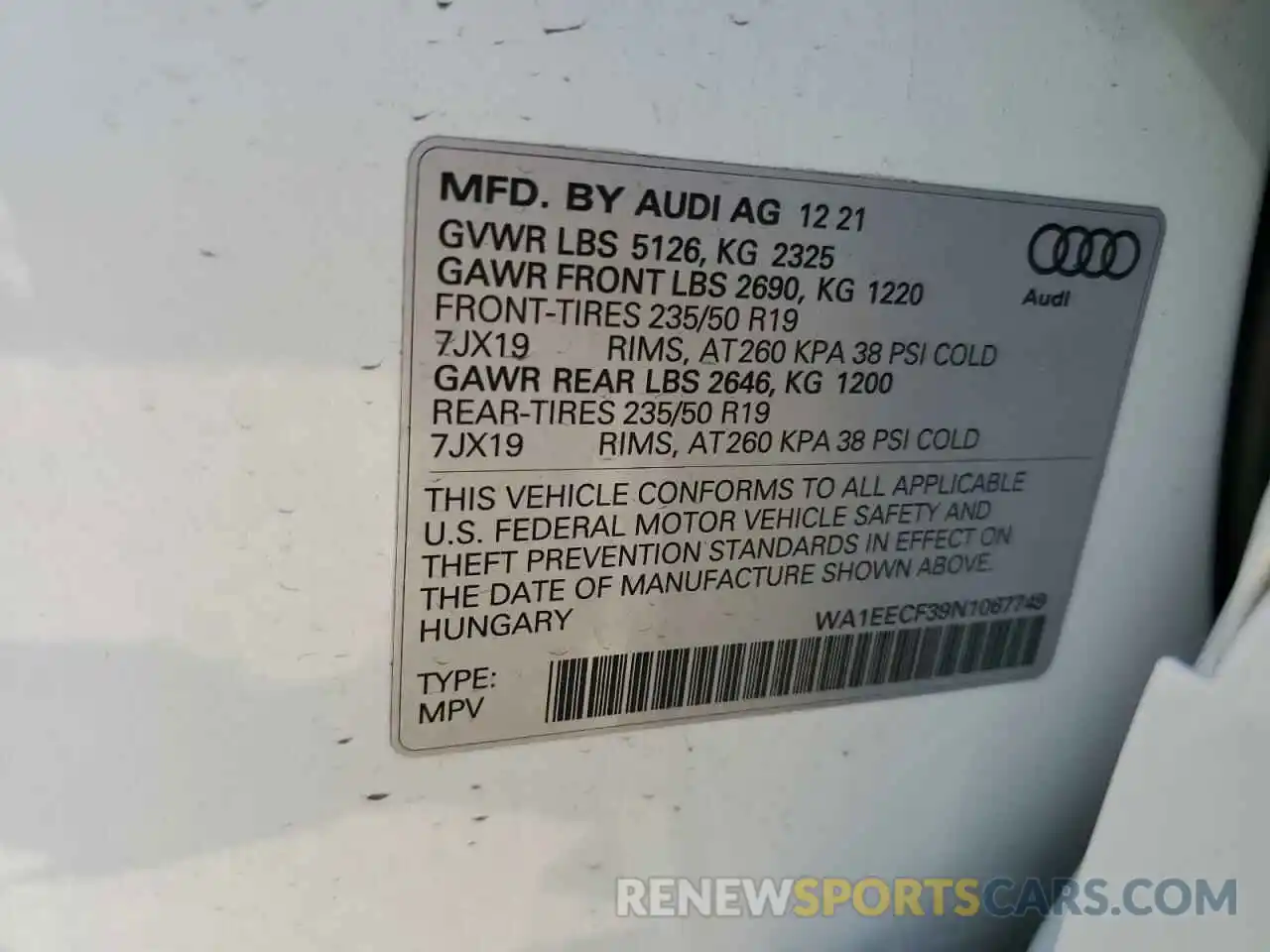 10 Photograph of a damaged car WA1EECF39N1067749 AUDI Q3 2022