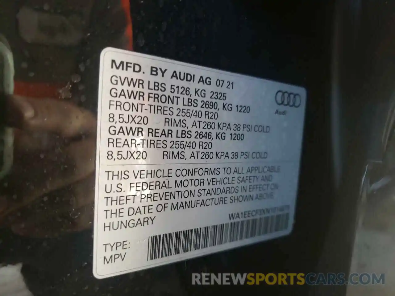 10 Photograph of a damaged car WA1EECF3XN1014879 AUDI Q3 2022