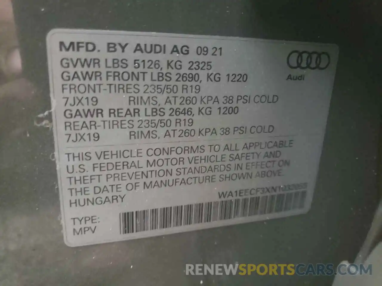 10 Photograph of a damaged car WA1EECF3XN1032055 AUDI Q3 2022