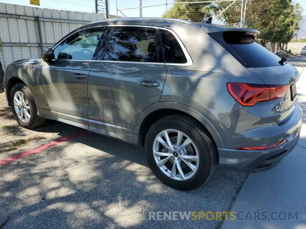 2 Photograph of a damaged car WA1DECF30P1077665 AUDI Q3 2023