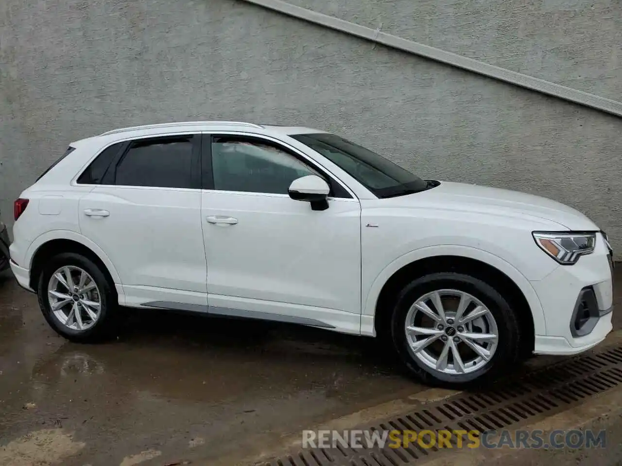 4 Фотография поврежденного автомобиля WA1DECF37P1107289 AUDI Q3 2023