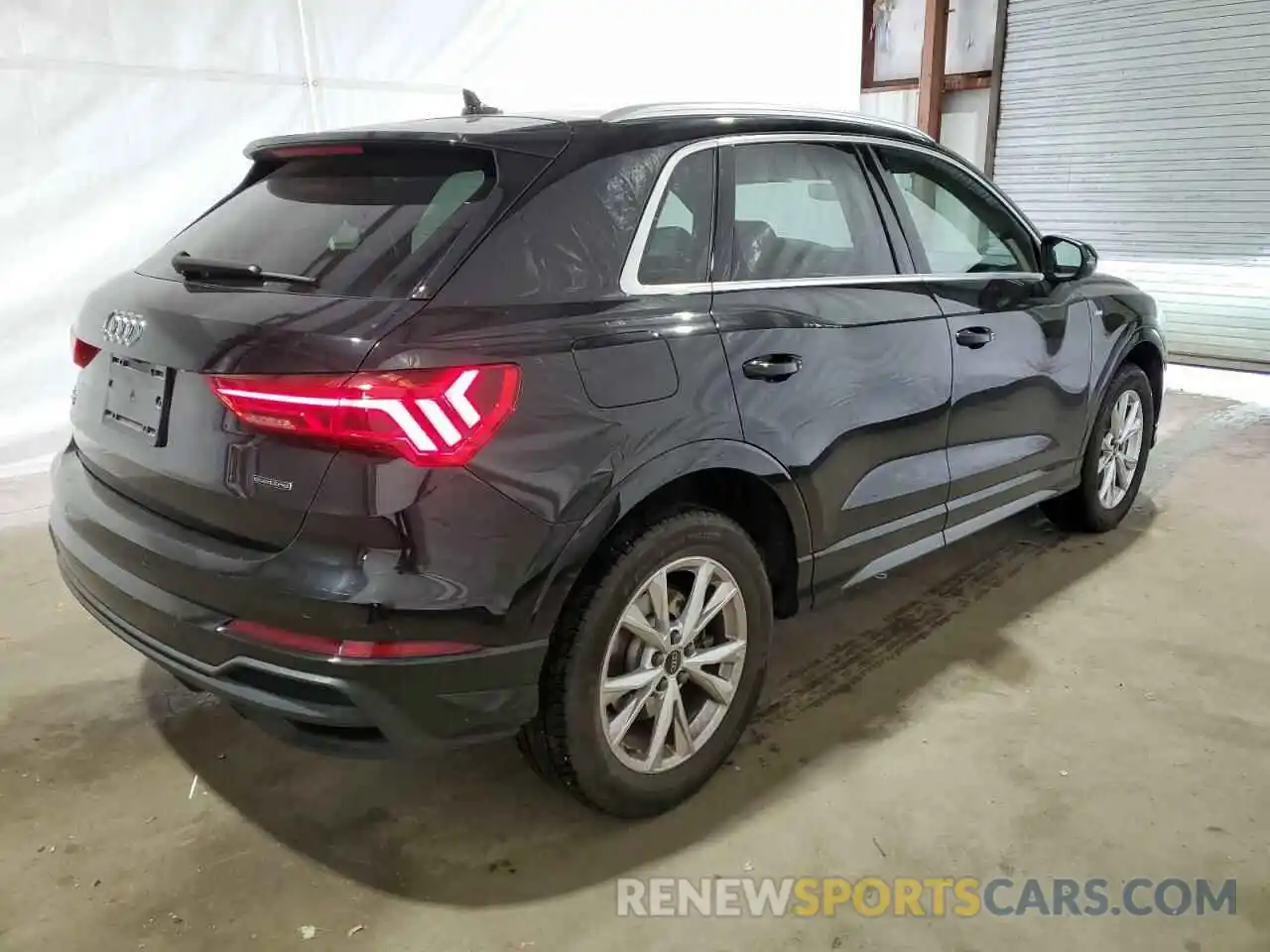 3 Photograph of a damaged car WA1DECF37P1128322 AUDI Q3 2023