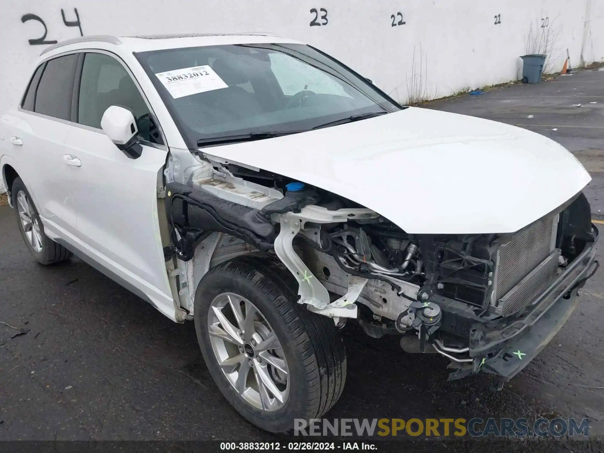 6 Photograph of a damaged car WA1DECF39P1050108 AUDI Q3 2023