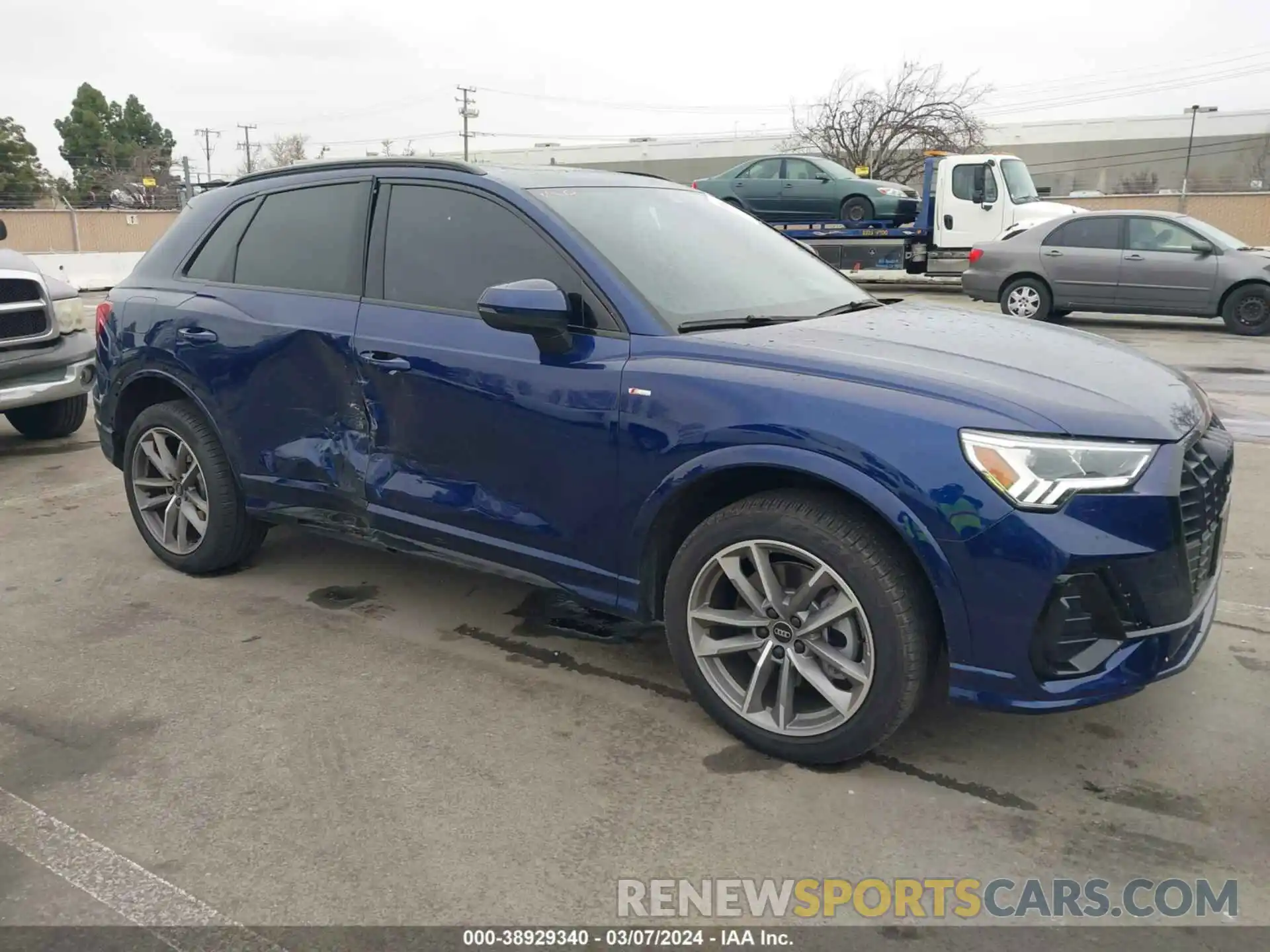 1 Photograph of a damaged car WA1EECF33P1147938 AUDI Q3 2023