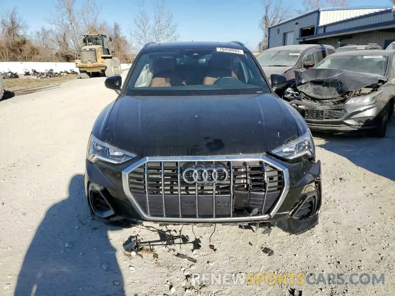 5 Photograph of a damaged car WA1EECF39P1034186 AUDI Q3 2023