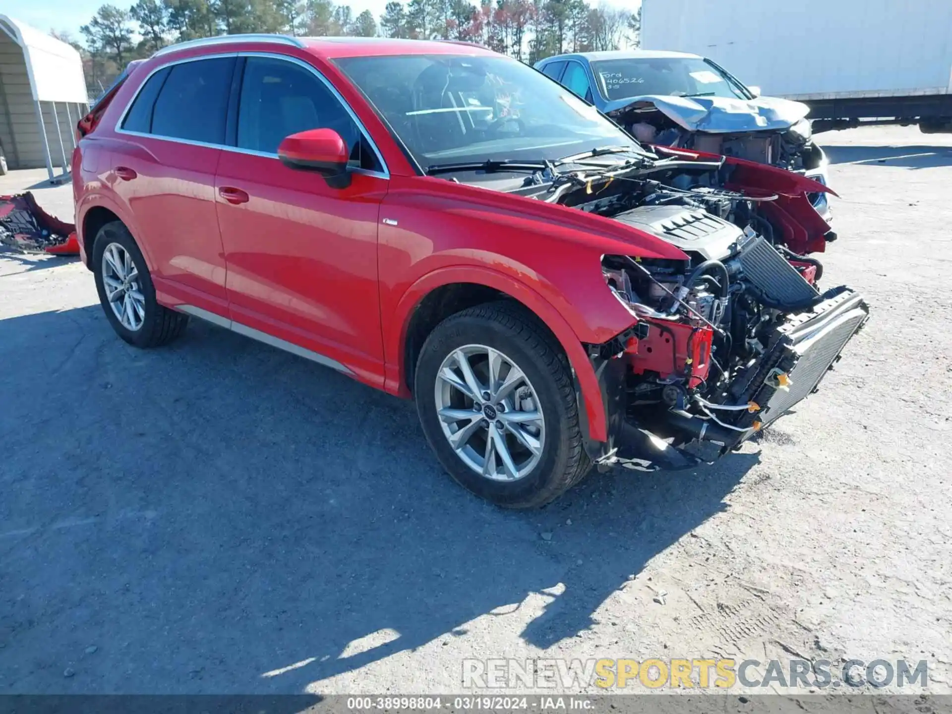 1 Photograph of a damaged car WA1DECF31R1082814 AUDI Q3 2024