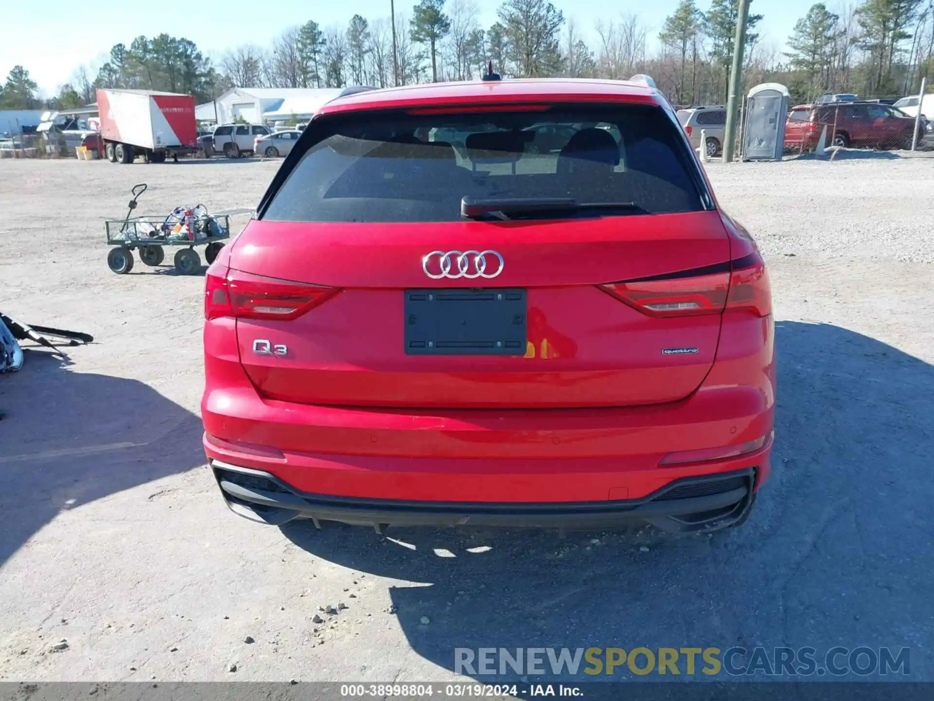 16 Photograph of a damaged car WA1DECF31R1082814 AUDI Q3 2024