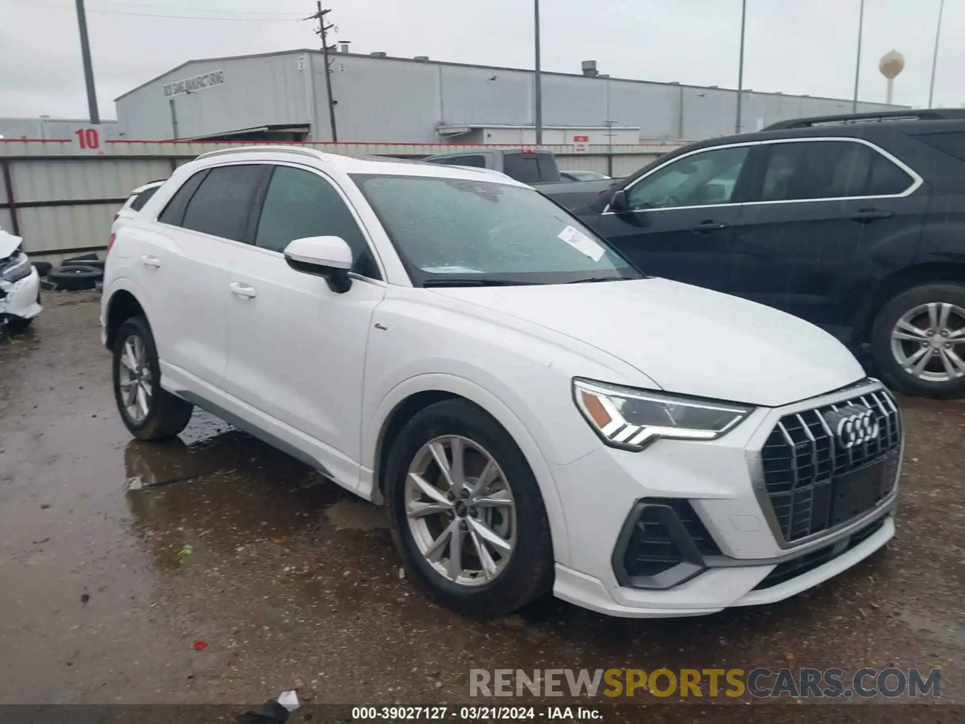 1 Photograph of a damaged car WA1DECF36R1034189 AUDI Q3 2024