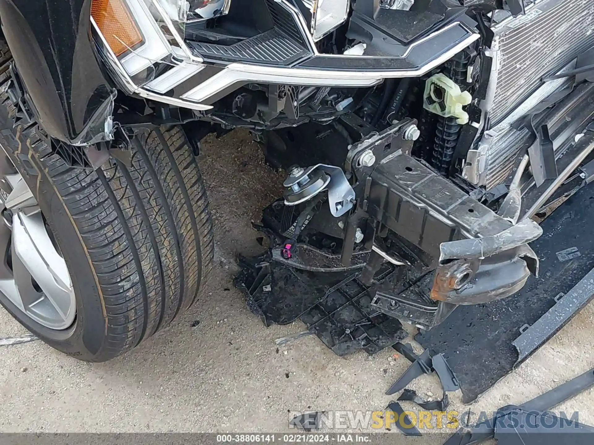 18 Photograph of a damaged car WA1EECF33R1026183 AUDI Q3 2024