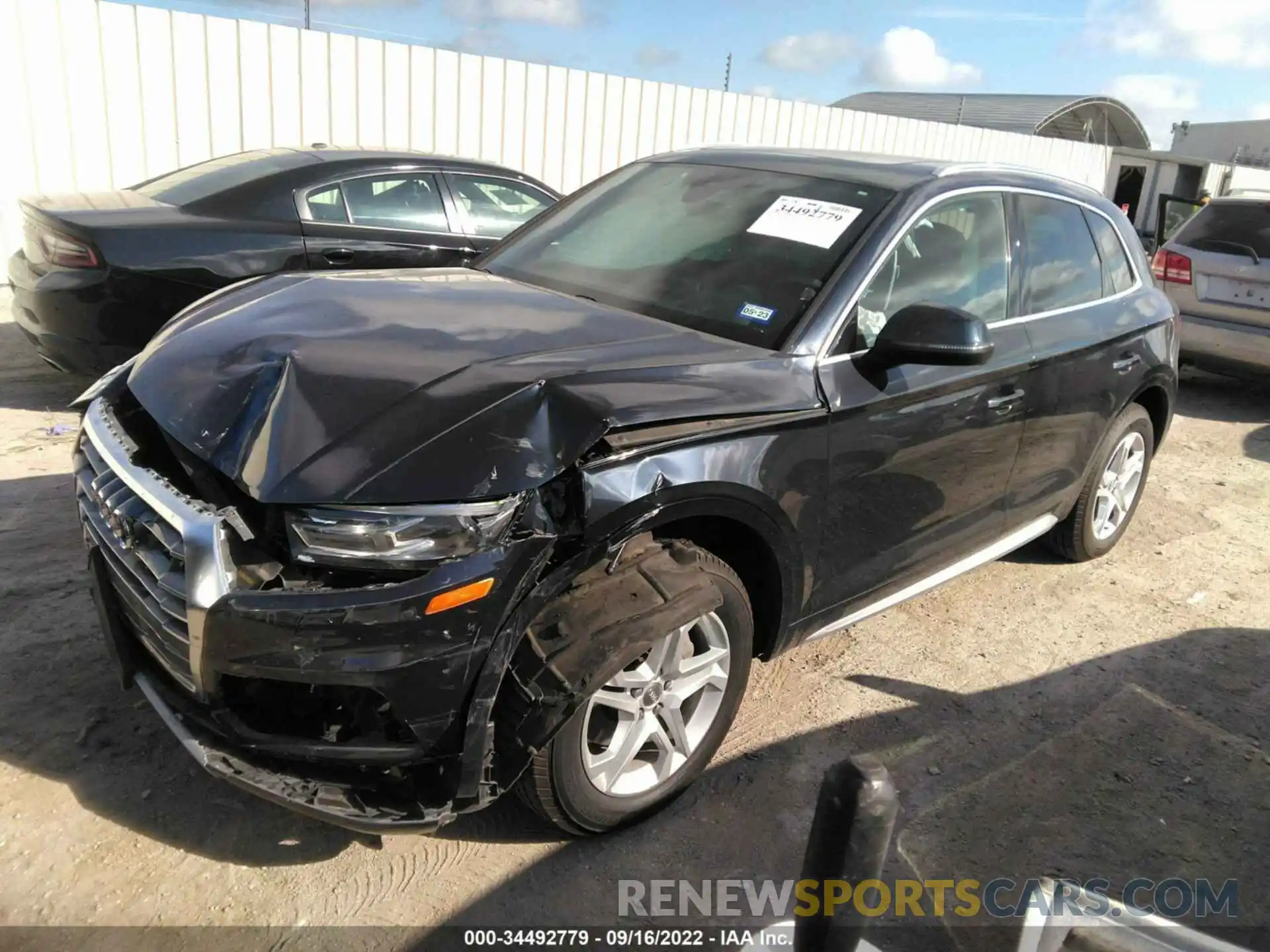 2 Photograph of a damaged car WA1ANAFY0K2046048 AUDI Q5 2019