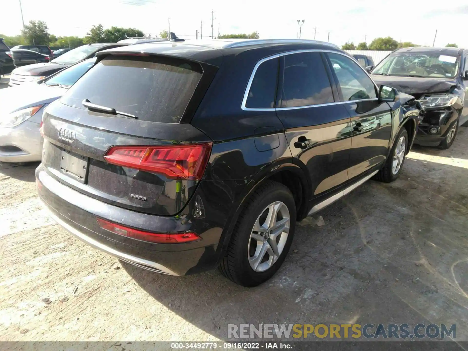 4 Photograph of a damaged car WA1ANAFY0K2046048 AUDI Q5 2019