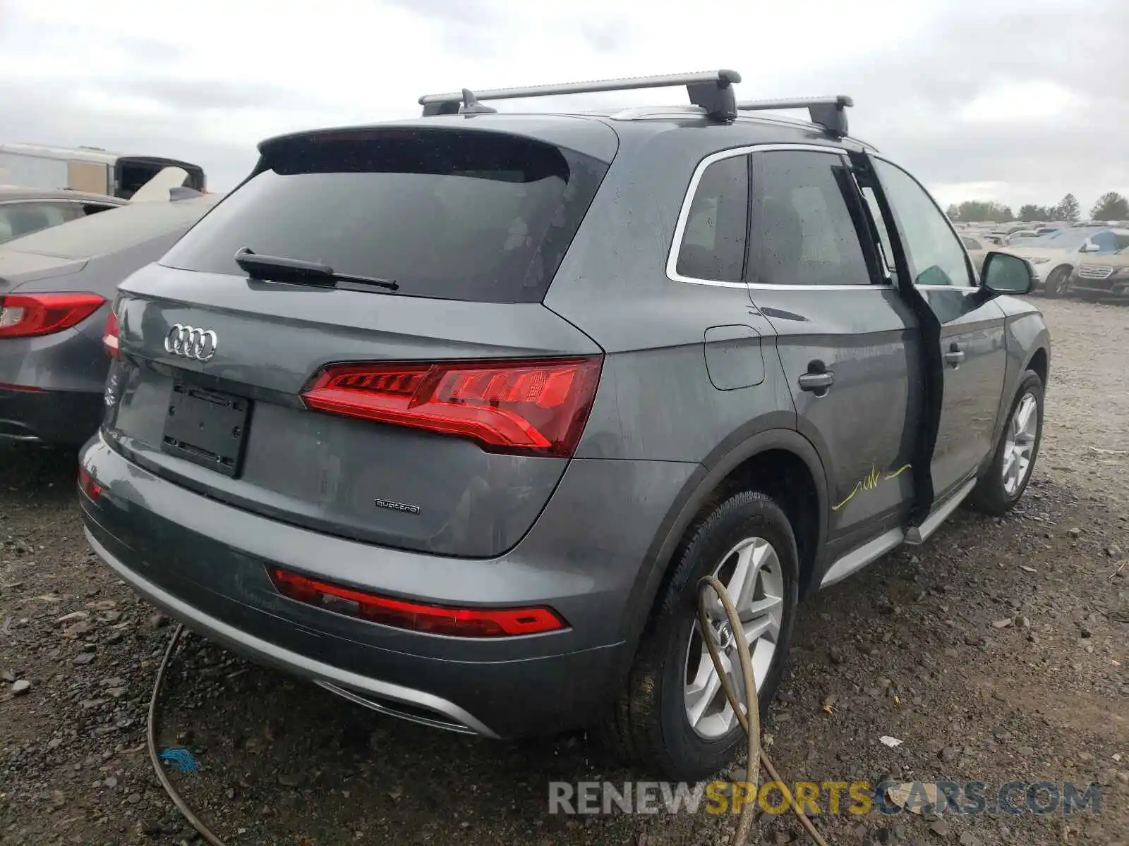 4 Фотография поврежденного автомобиля WA1ANAFY0K2053579 AUDI Q5 2019