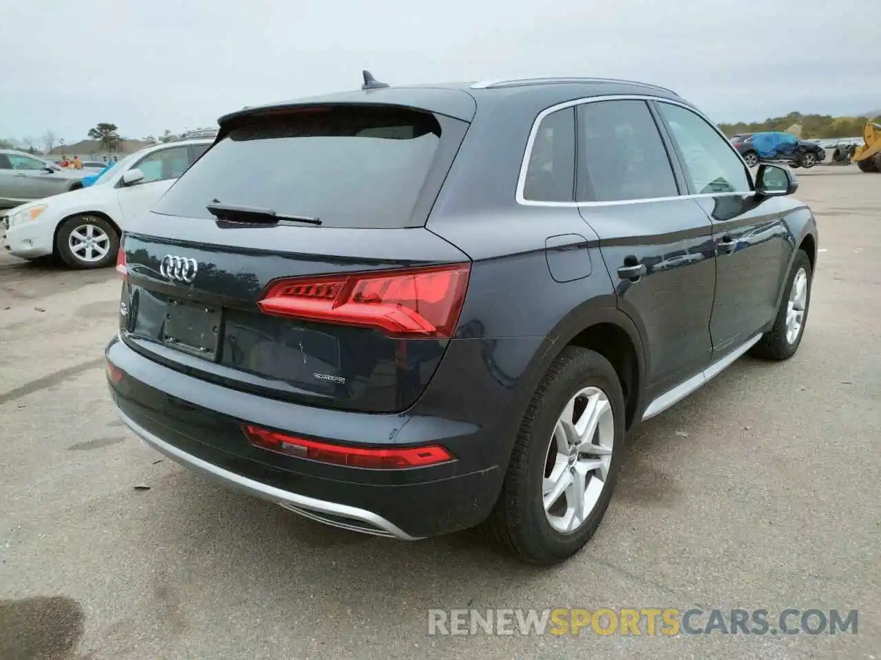 4 Фотография поврежденного автомобиля WA1ANAFY0K2103042 AUDI Q5 2019