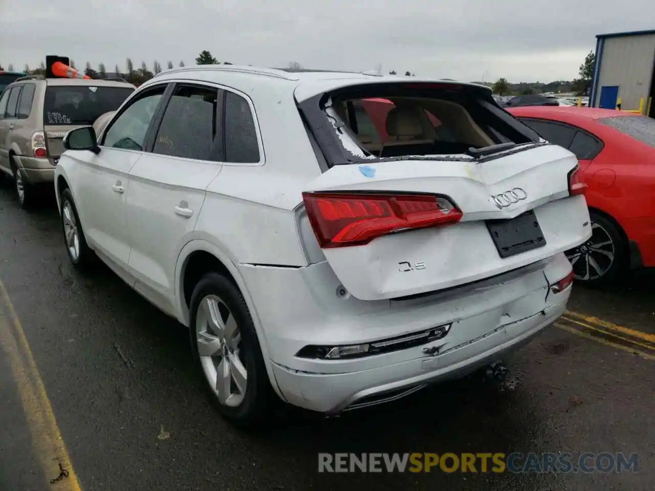 3 Photograph of a damaged car WA1ANAFY0K2108614 AUDI Q5 2019