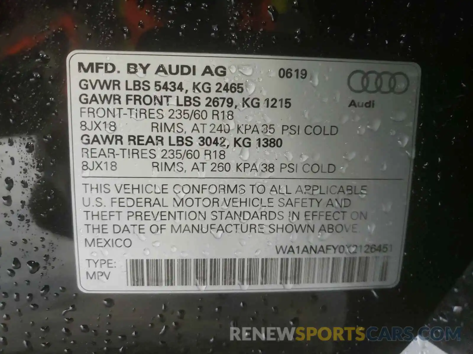 10 Photograph of a damaged car WA1ANAFY0K2126451 AUDI Q5 2019