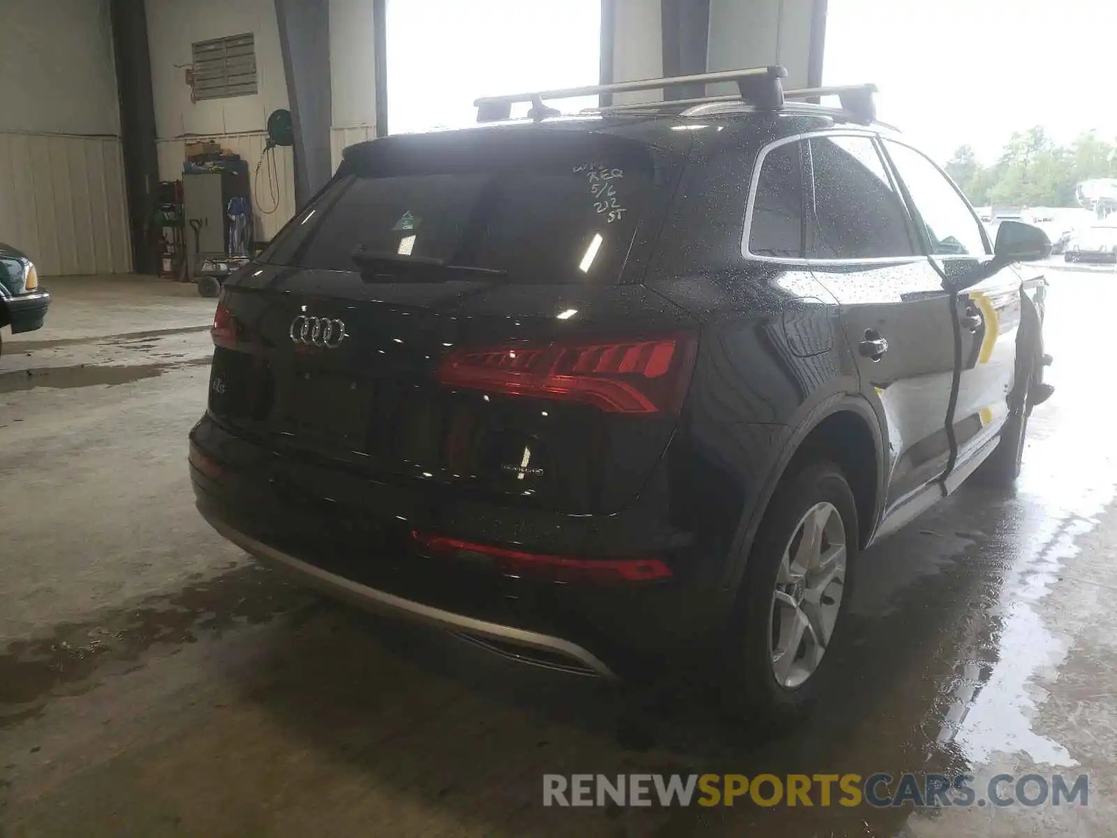 4 Фотография поврежденного автомобиля WA1ANAFY0K2126451 AUDI Q5 2019