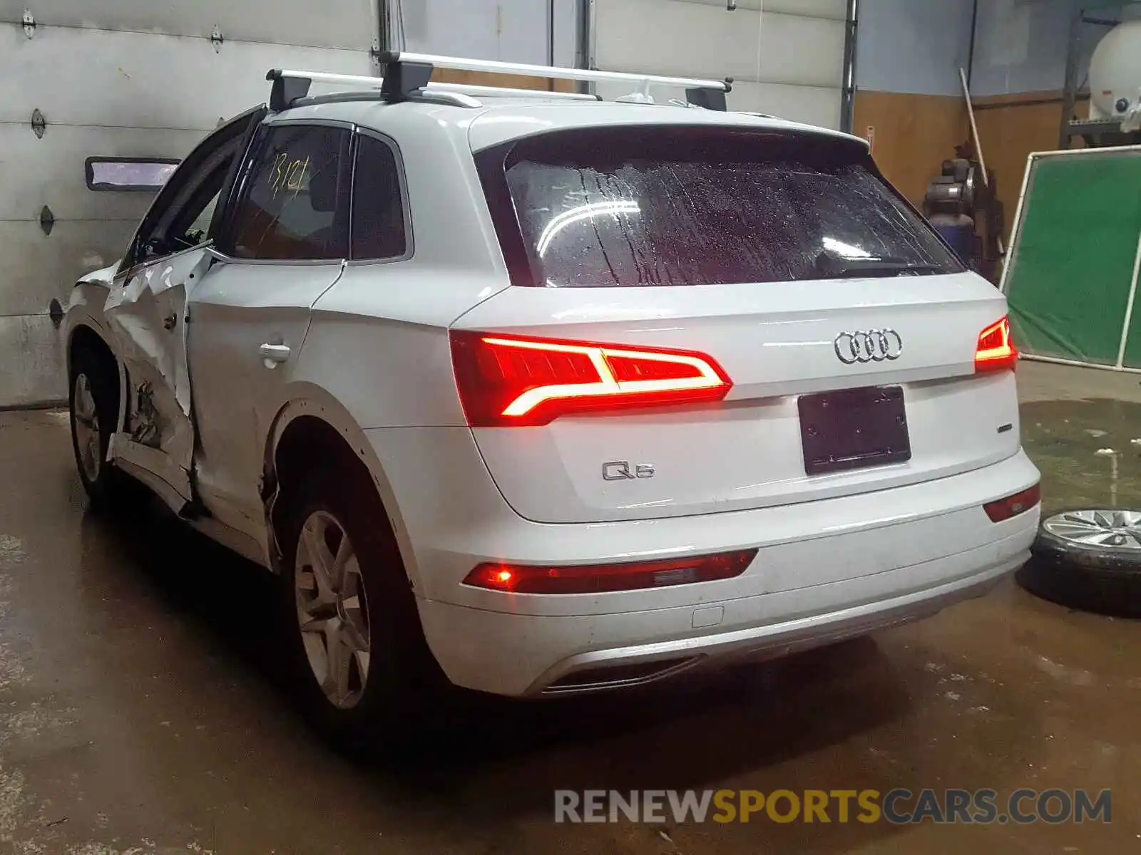 3 Фотография поврежденного автомобиля WA1ANAFY0K2127194 AUDI Q5 2019