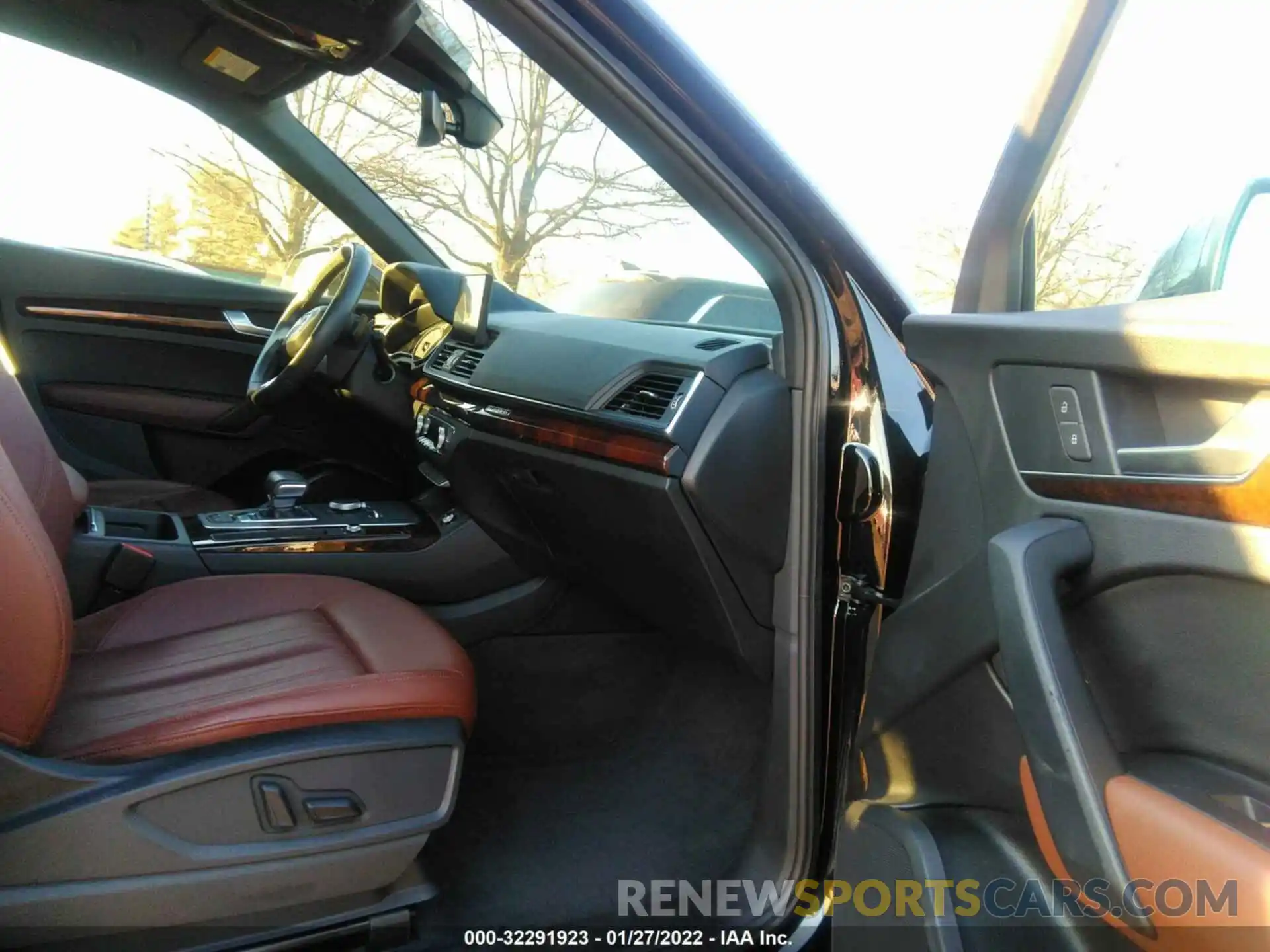 5 Photograph of a damaged car WA1ANAFY0K2133254 AUDI Q5 2019