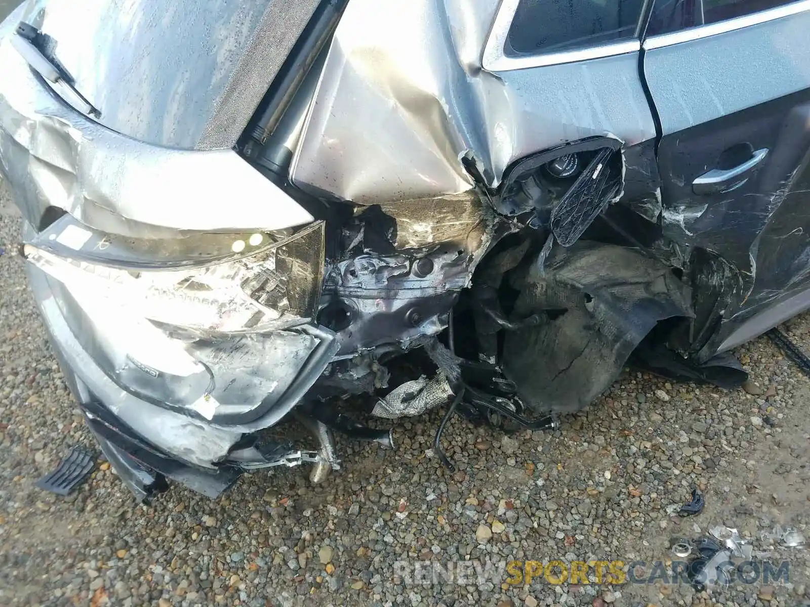 9 Photograph of a damaged car WA1ANAFY0K2135991 AUDI Q5 2019