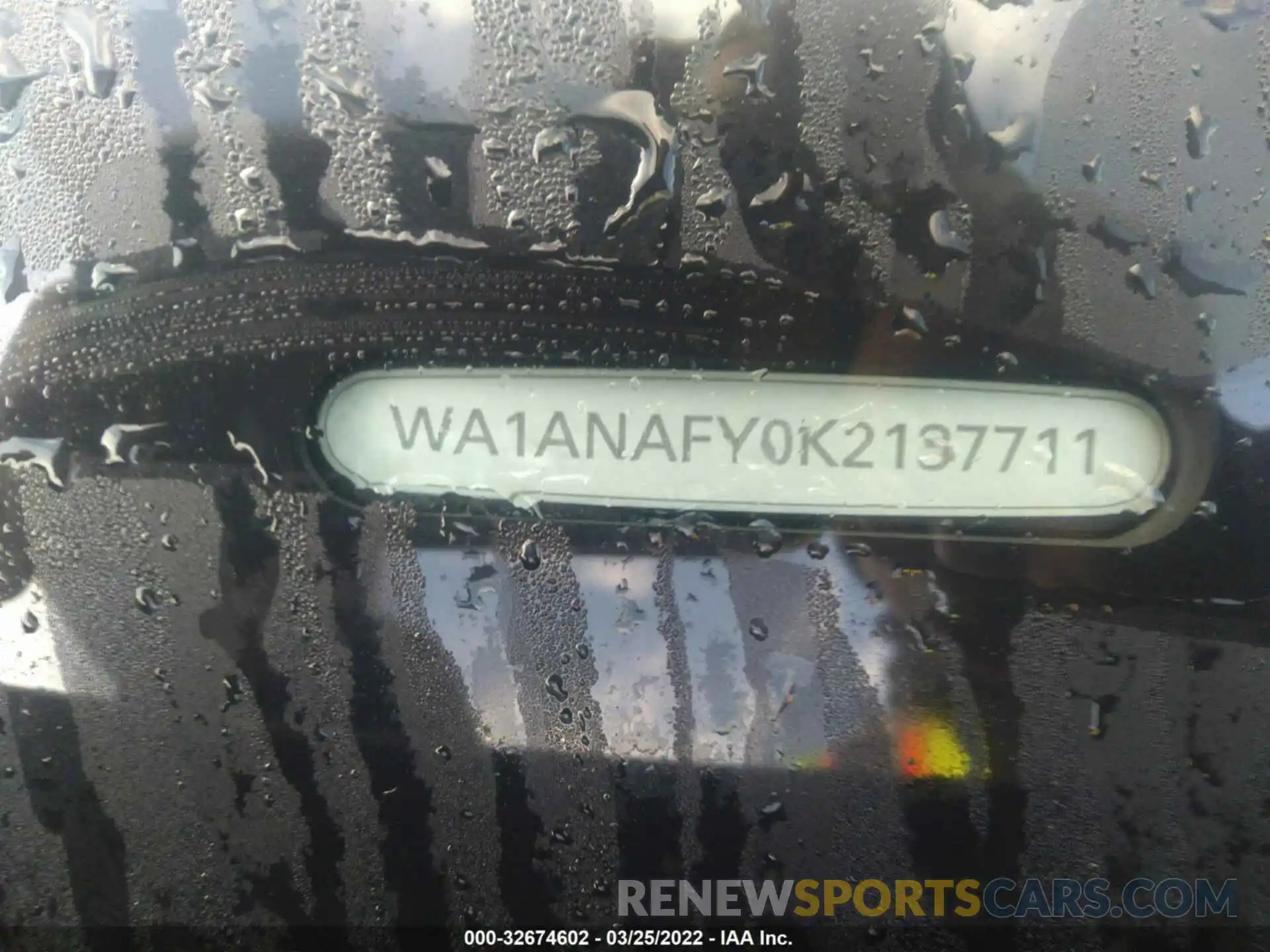 9 Photograph of a damaged car WA1ANAFY0K2137711 AUDI Q5 2019