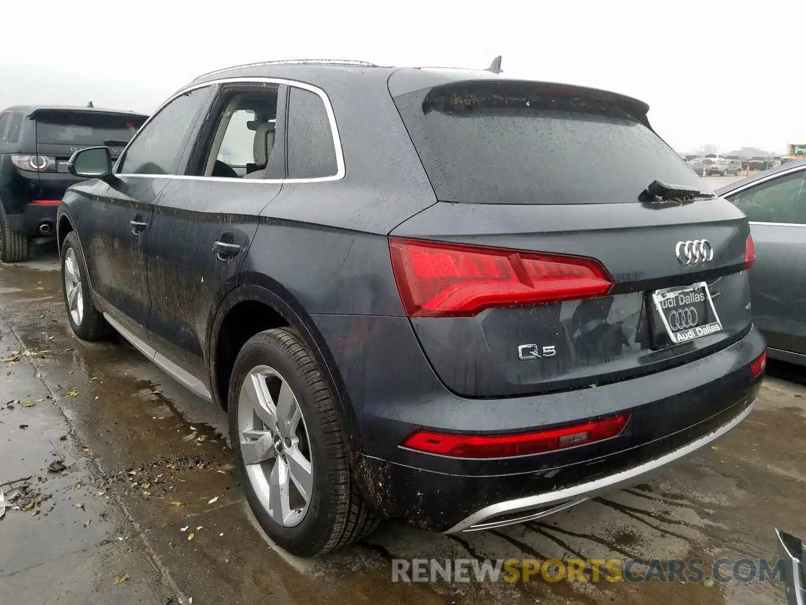 3 Фотография поврежденного автомобиля WA1ANAFY0K2138437 AUDI Q5 2019