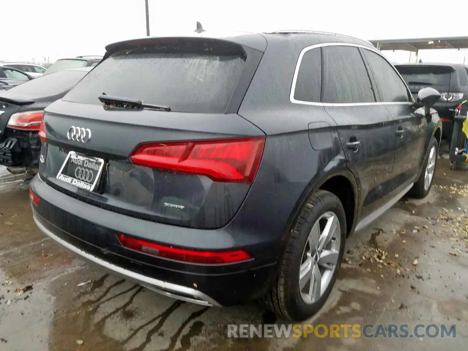 4 Фотография поврежденного автомобиля WA1ANAFY0K2138437 AUDI Q5 2019