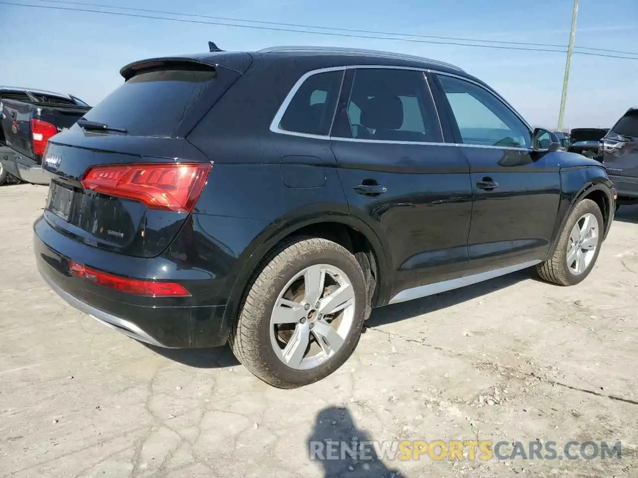 3 Фотография поврежденного автомобиля WA1ANAFY1K2017271 AUDI Q5 2019