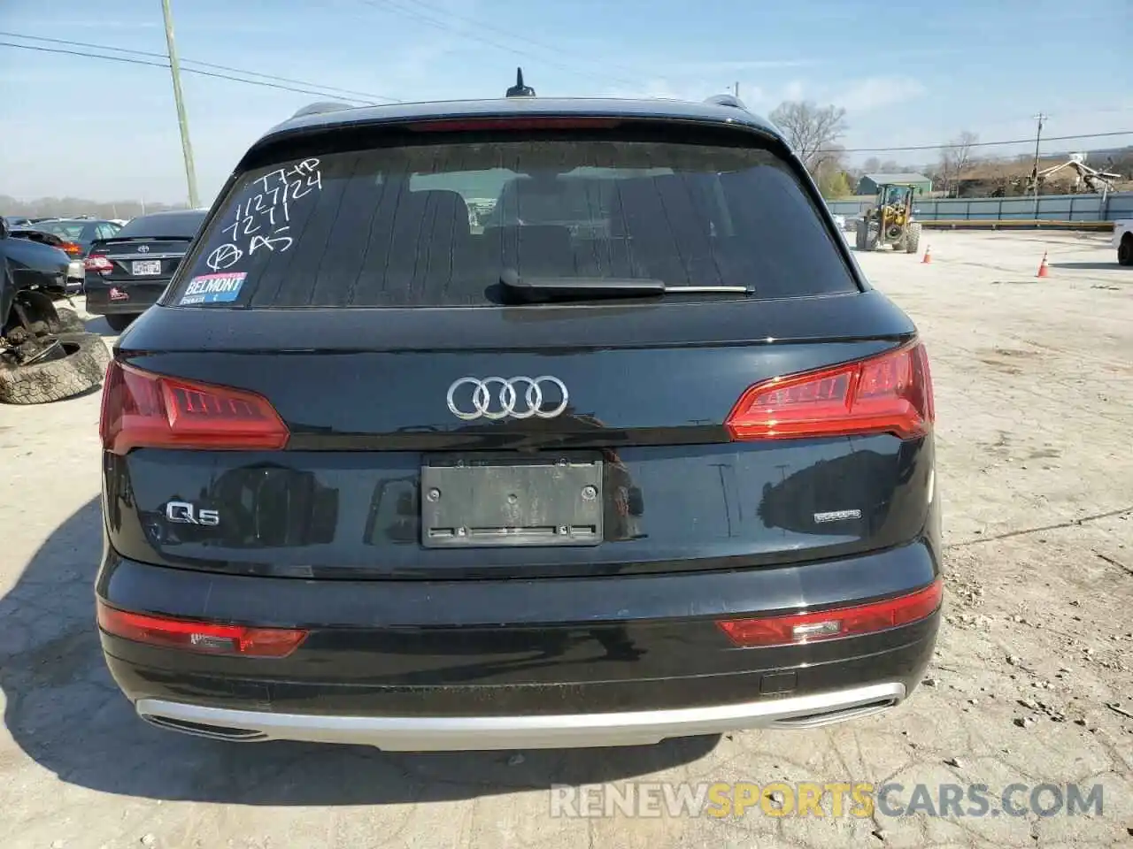 6 Photograph of a damaged car WA1ANAFY1K2017271 AUDI Q5 2019