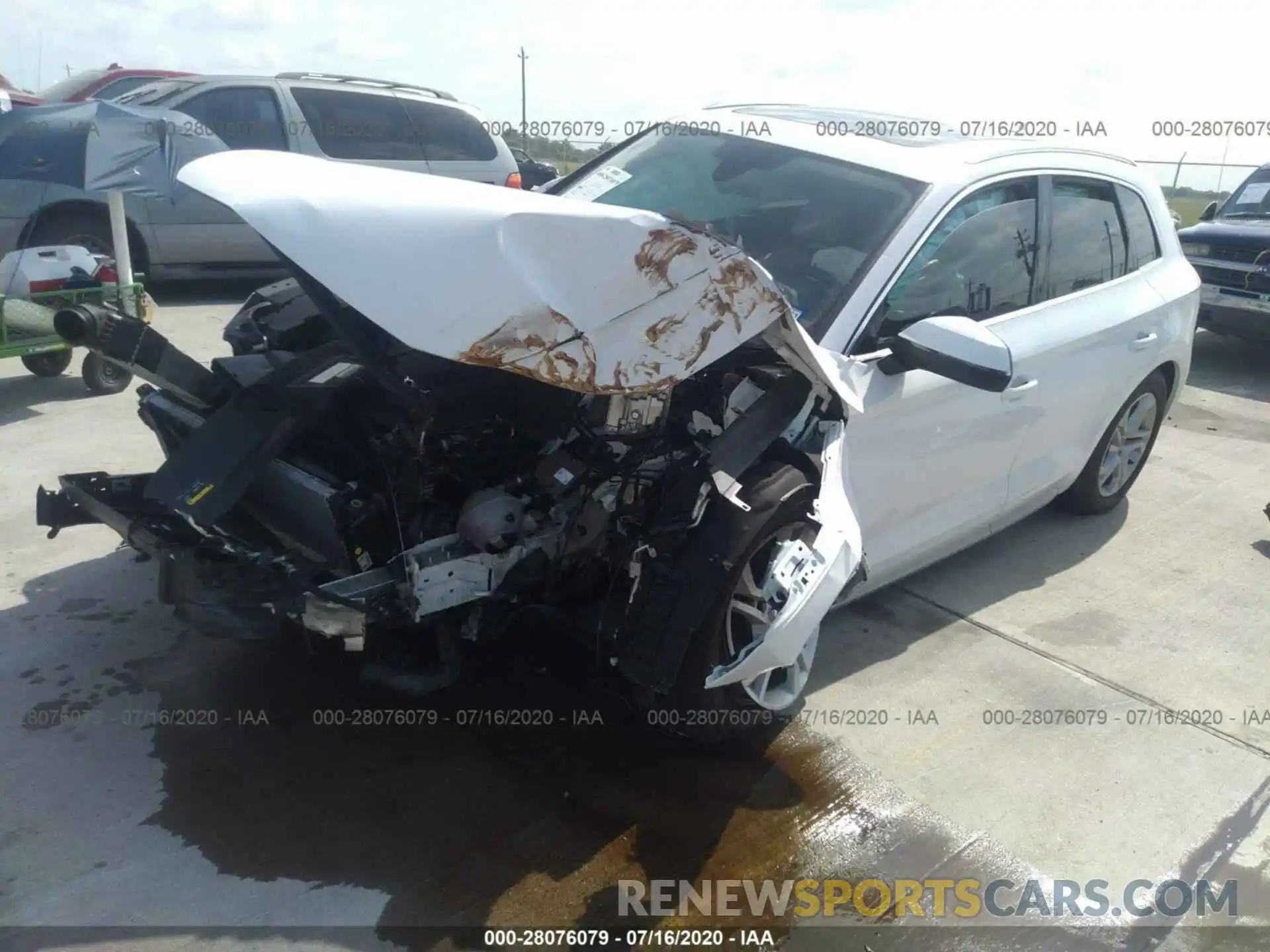 2 Photograph of a damaged car WA1ANAFY1K2047936 AUDI Q5 2019