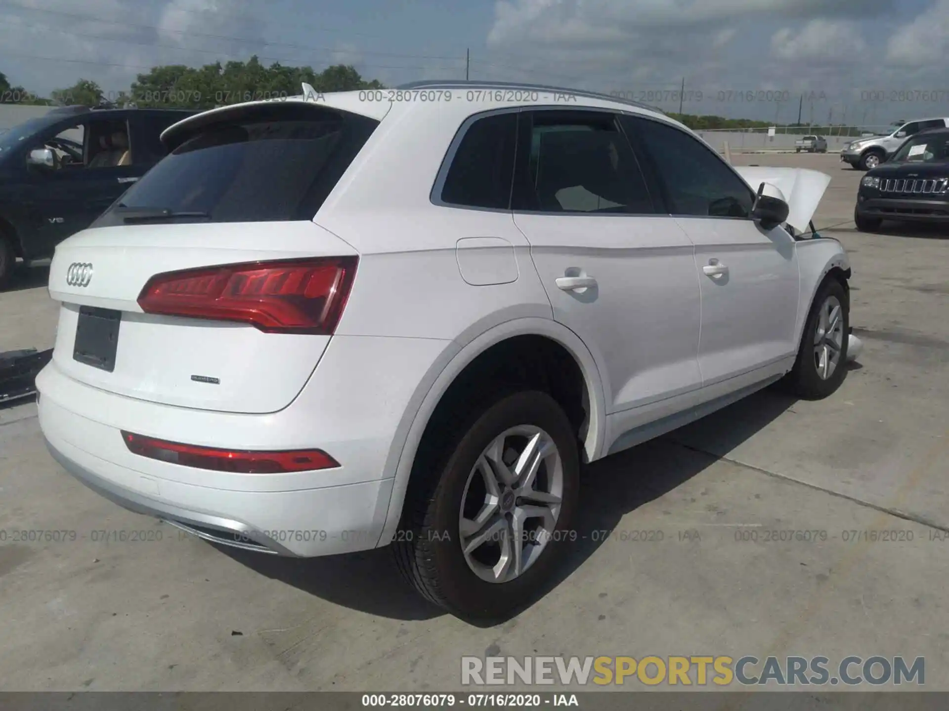 4 Photograph of a damaged car WA1ANAFY1K2047936 AUDI Q5 2019