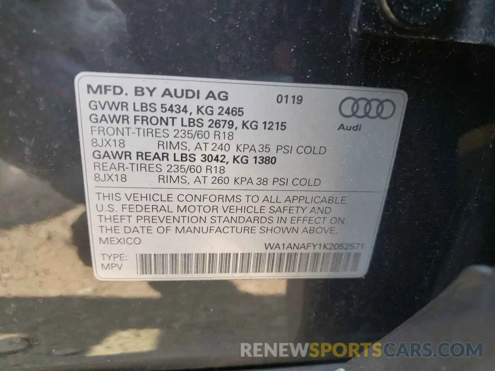 10 Photograph of a damaged car WA1ANAFY1K2052571 AUDI Q5 2019