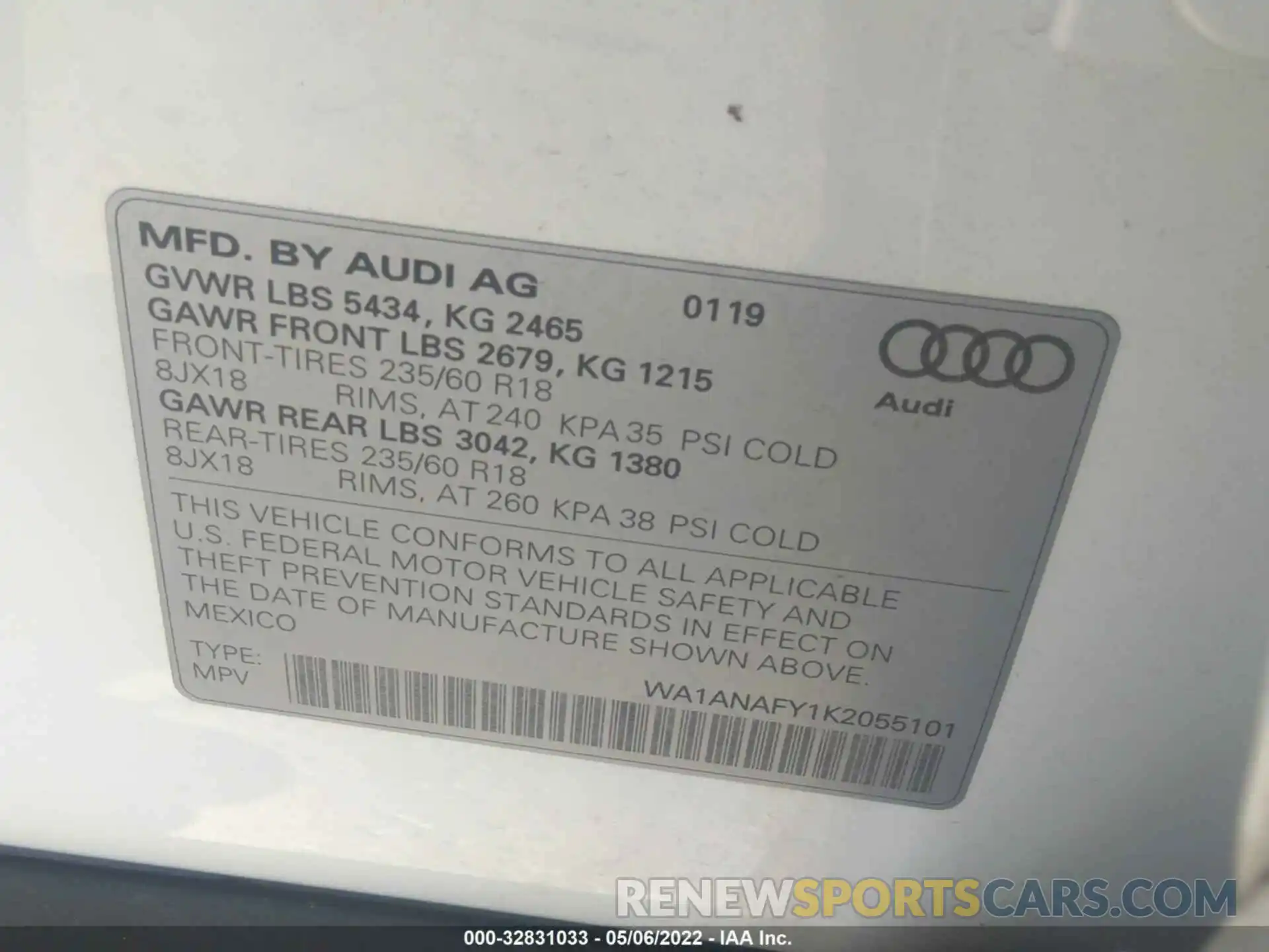 9 Photograph of a damaged car WA1ANAFY1K2055101 AUDI Q5 2019