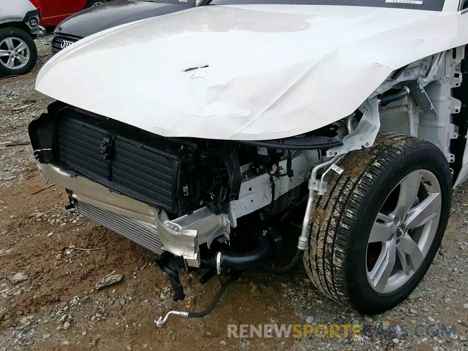 9 Photograph of a damaged car WA1ANAFY1K2084601 AUDI Q5 2019