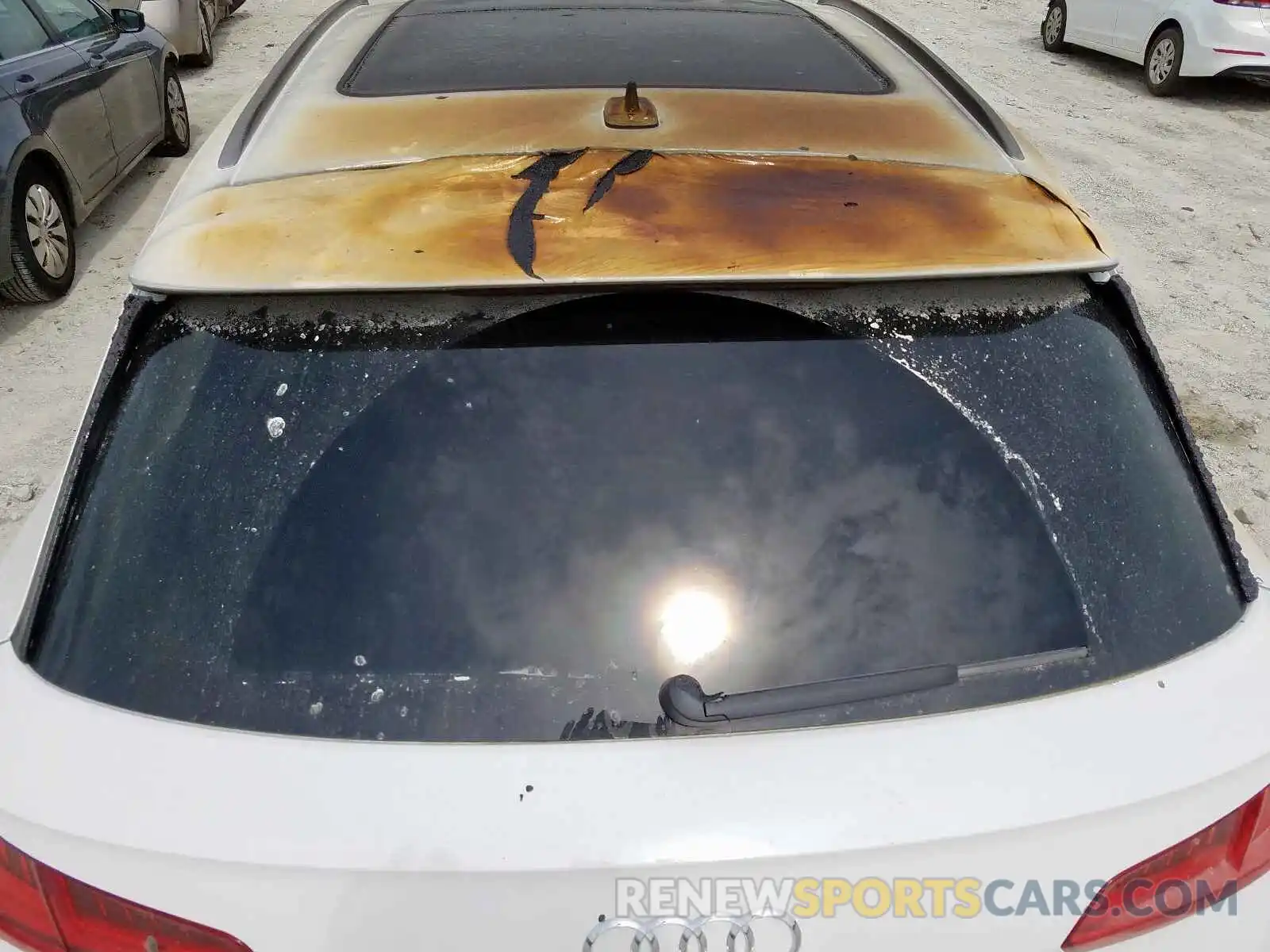 9 Photograph of a damaged car WA1ANAFY1K2091824 AUDI Q5 2019