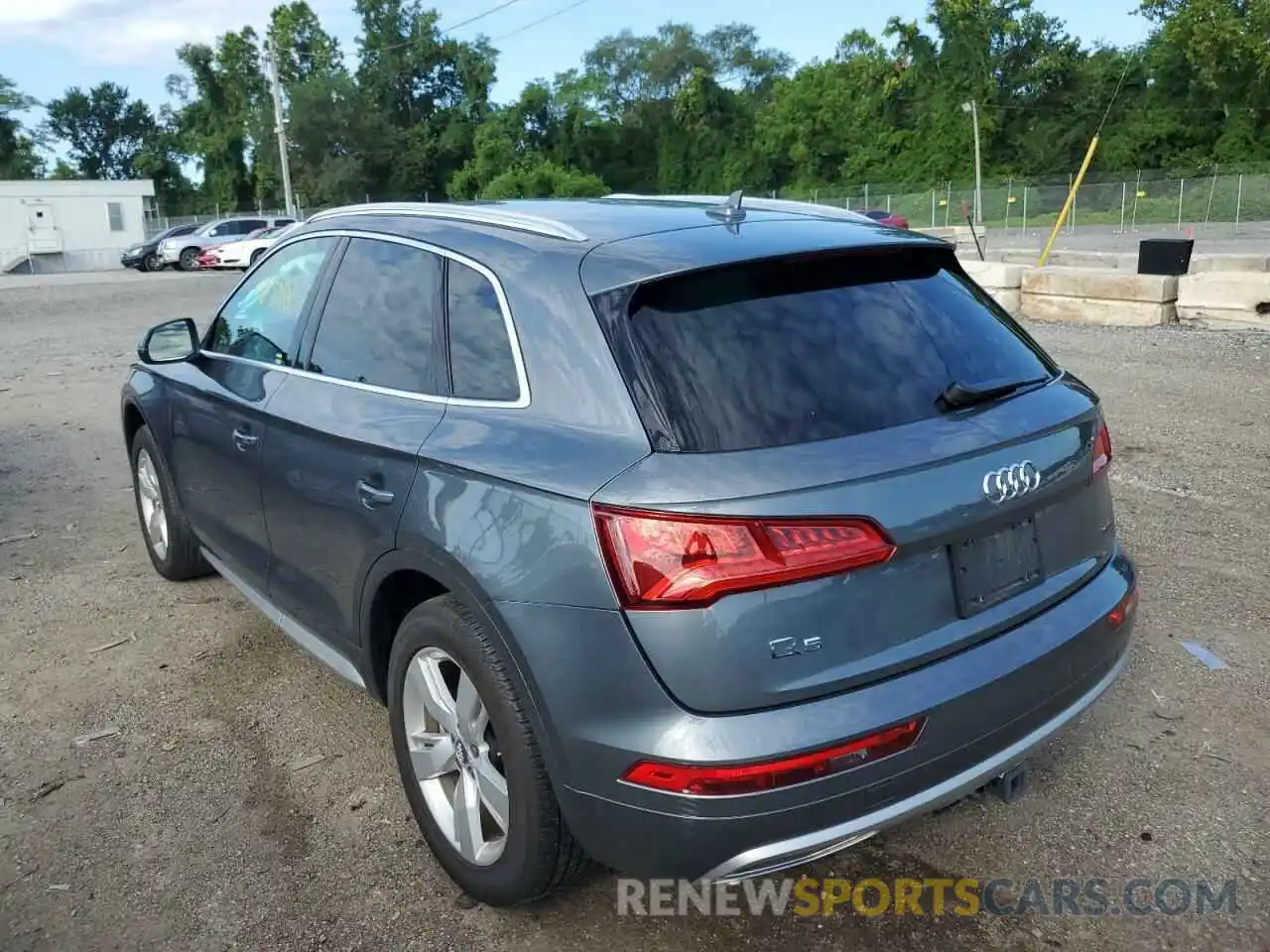 3 Photograph of a damaged car WA1ANAFY1K2108489 AUDI Q5 2019