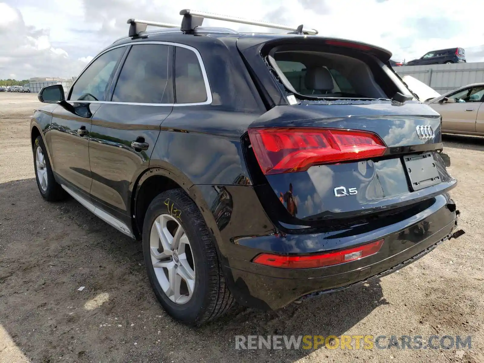 3 Photograph of a damaged car WA1ANAFY1K2111974 AUDI Q5 2019