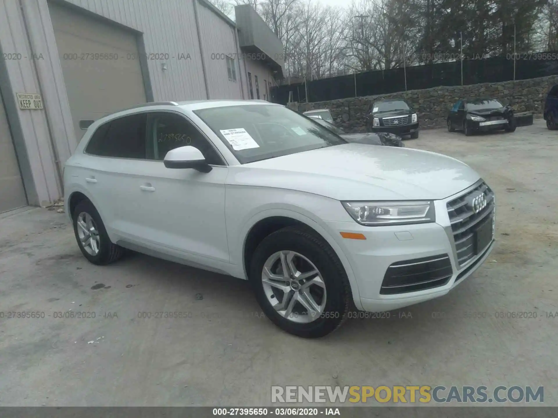 1 Photograph of a damaged car WA1ANAFY1K2115698 AUDI Q5 2019