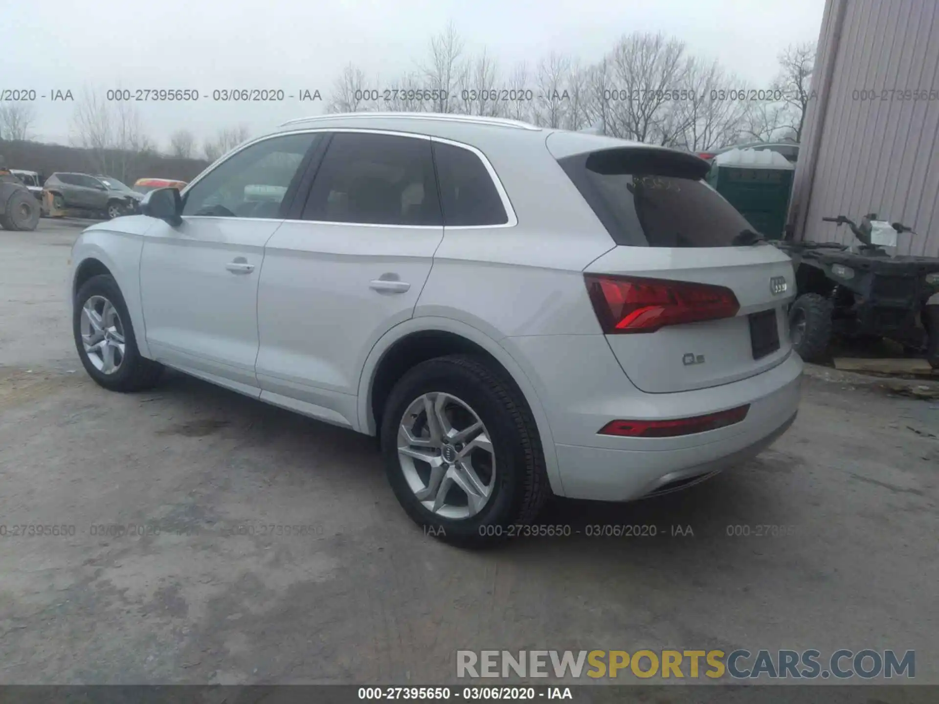 3 Фотография поврежденного автомобиля WA1ANAFY1K2115698 AUDI Q5 2019