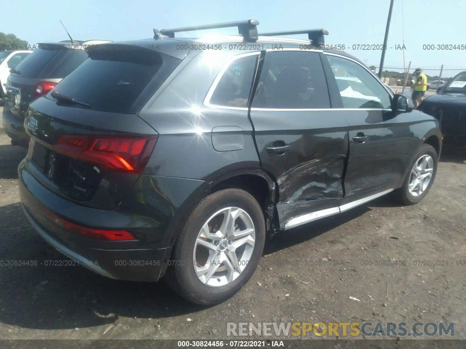 4 Photograph of a damaged car WA1ANAFY1K2115751 AUDI Q5 2019