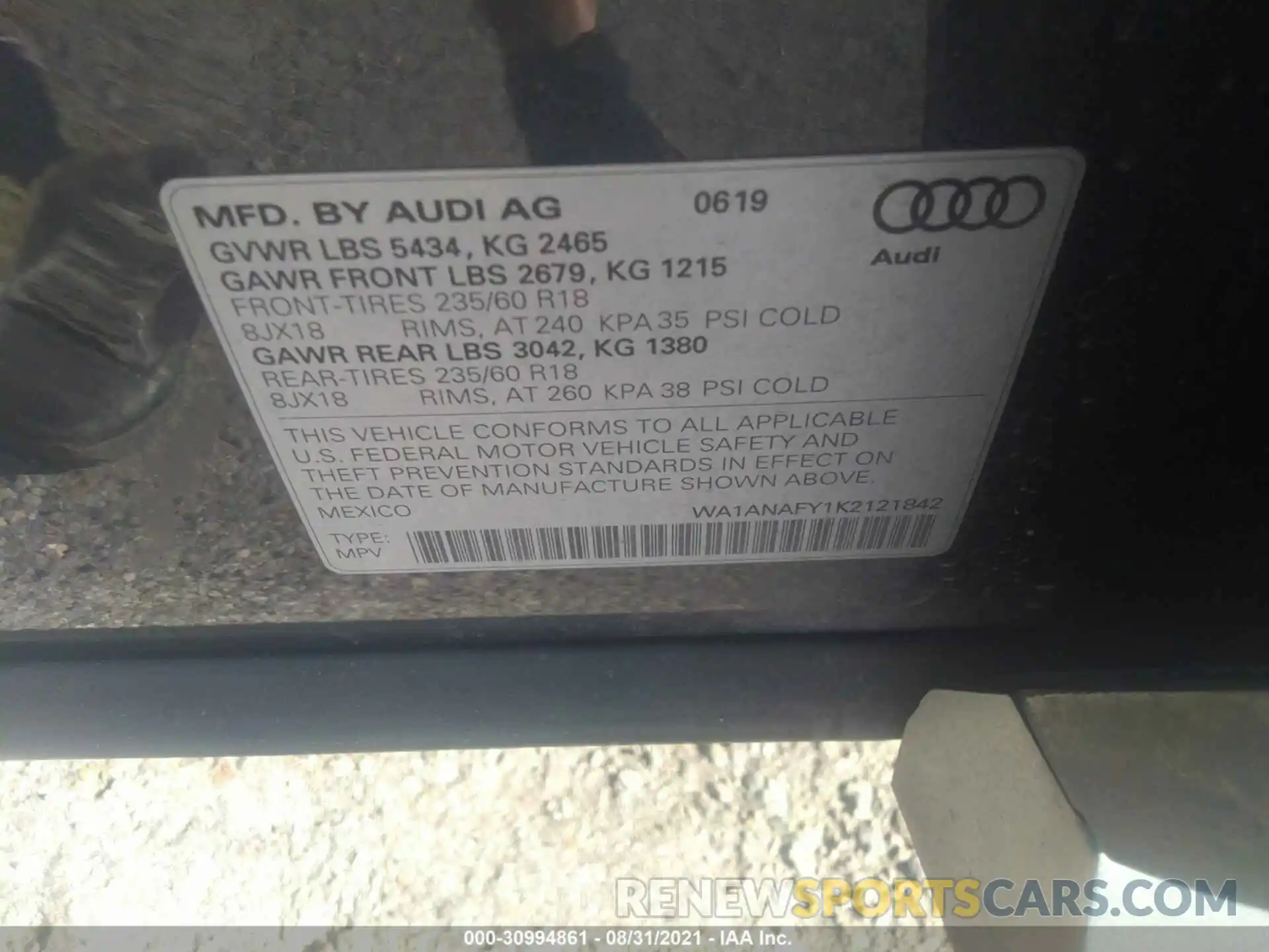 9 Photograph of a damaged car WA1ANAFY1K2121842 AUDI Q5 2019