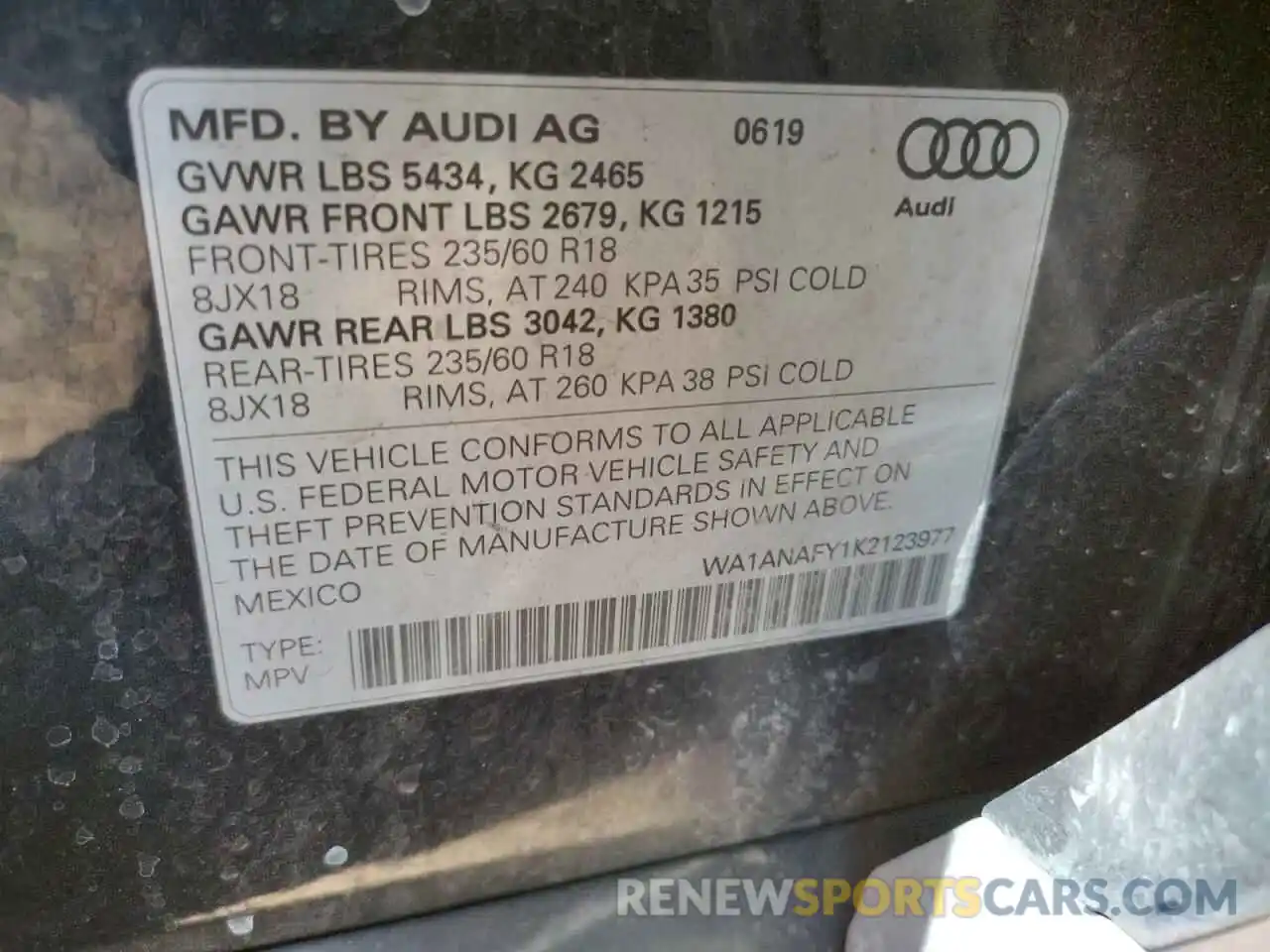 10 Фотография поврежденного автомобиля WA1ANAFY1K2123977 AUDI Q5 2019