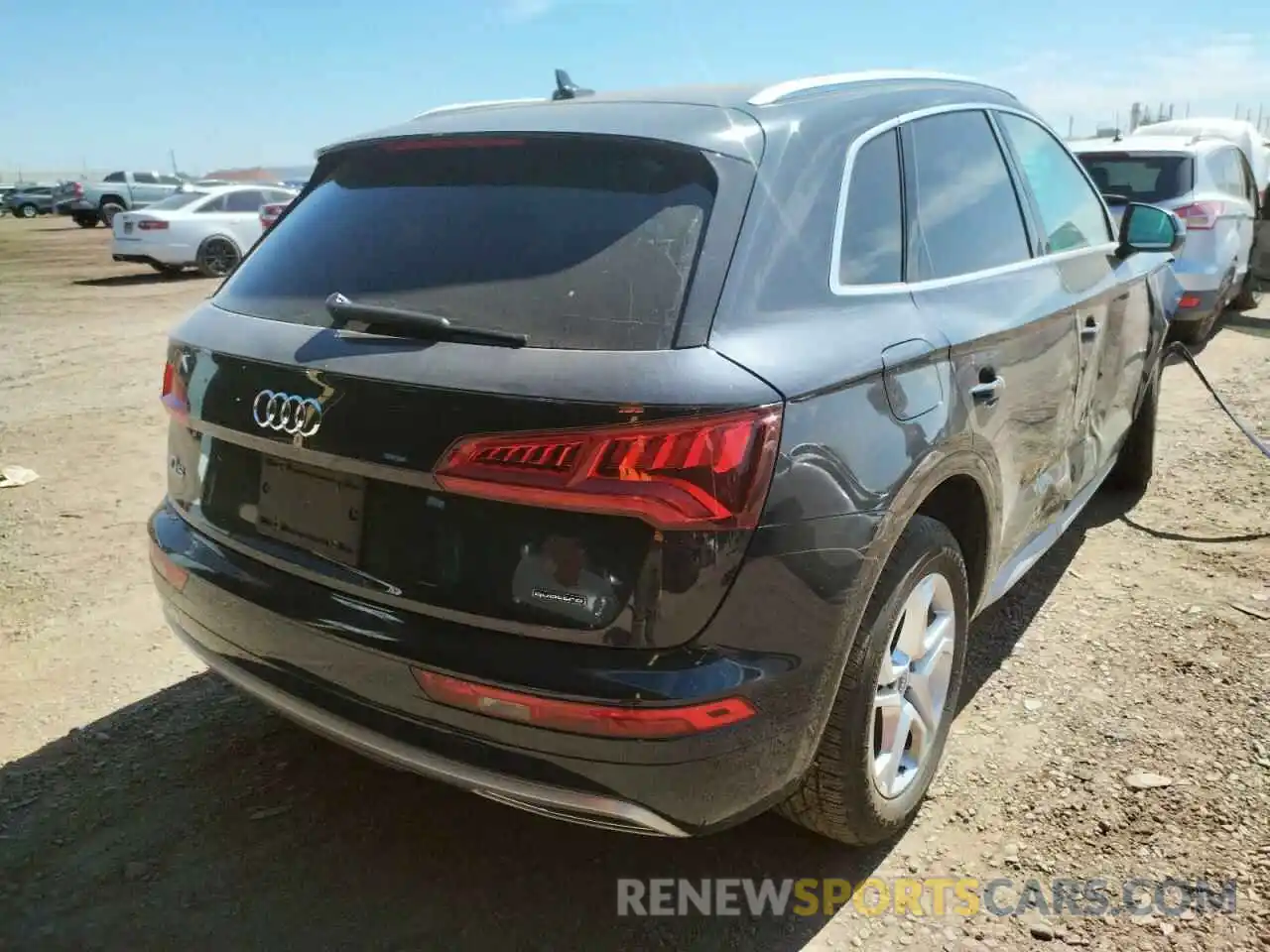 4 Фотография поврежденного автомобиля WA1ANAFY1K2123977 AUDI Q5 2019