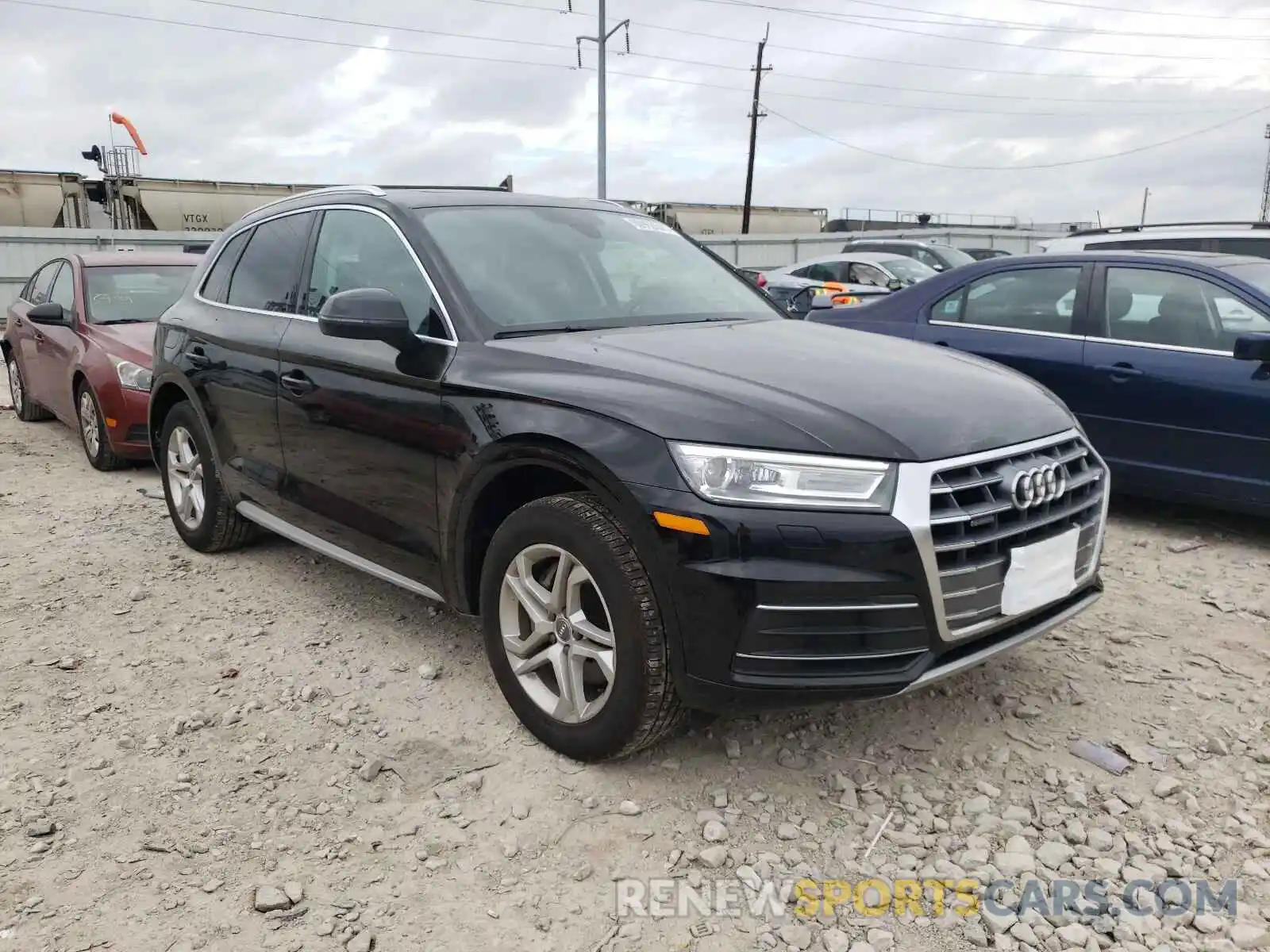 1 Photograph of a damaged car WA1ANAFY1K2133313 AUDI Q5 2019