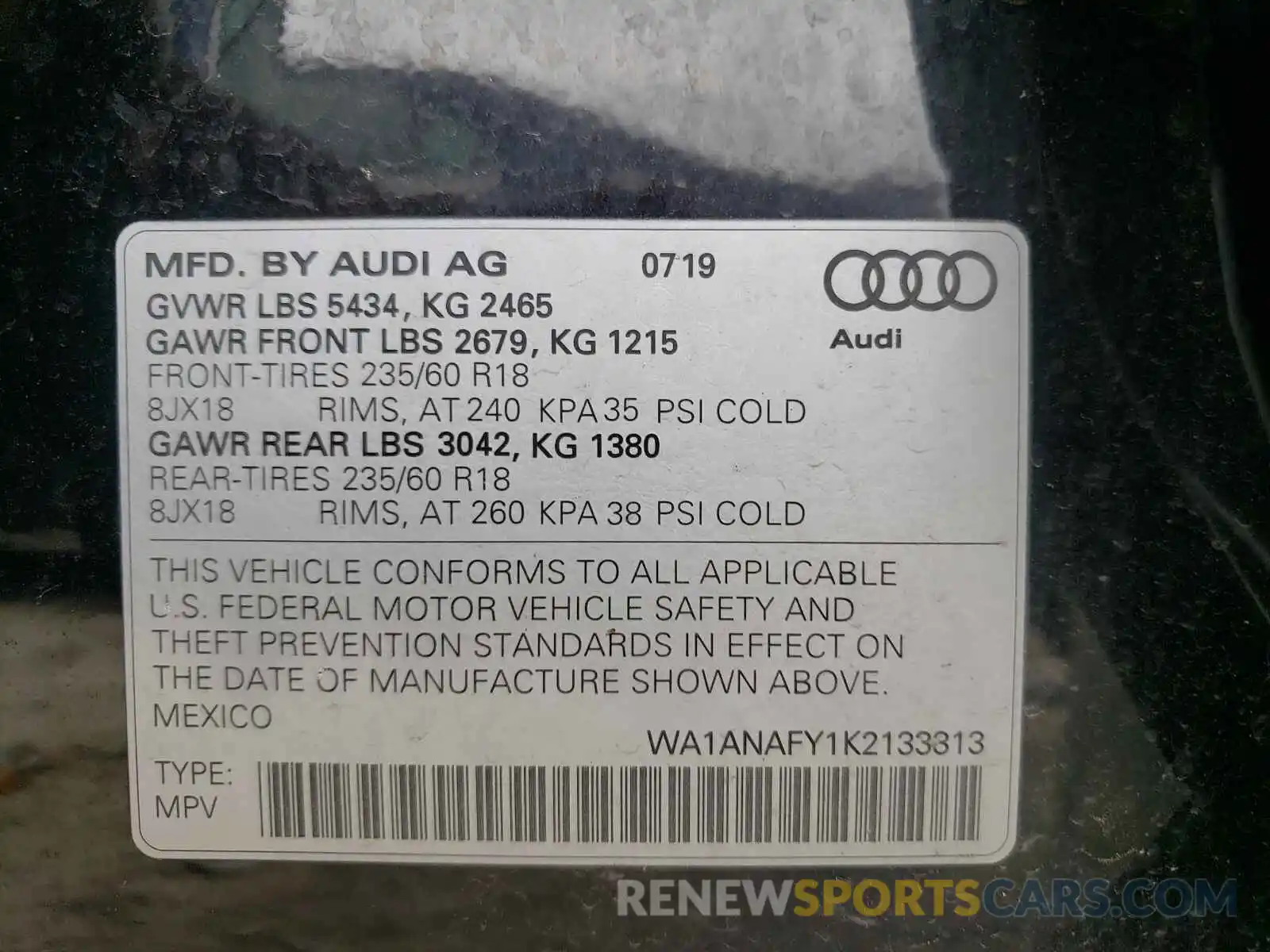 10 Photograph of a damaged car WA1ANAFY1K2133313 AUDI Q5 2019